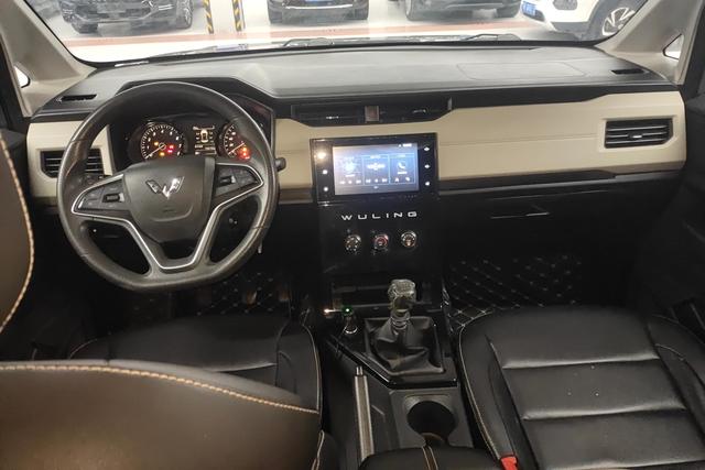 五菱汽车 五菱宏光PLUS 2021 #15 五菱汽车 五菱宏光PLUS 2021 汽车图片 #15