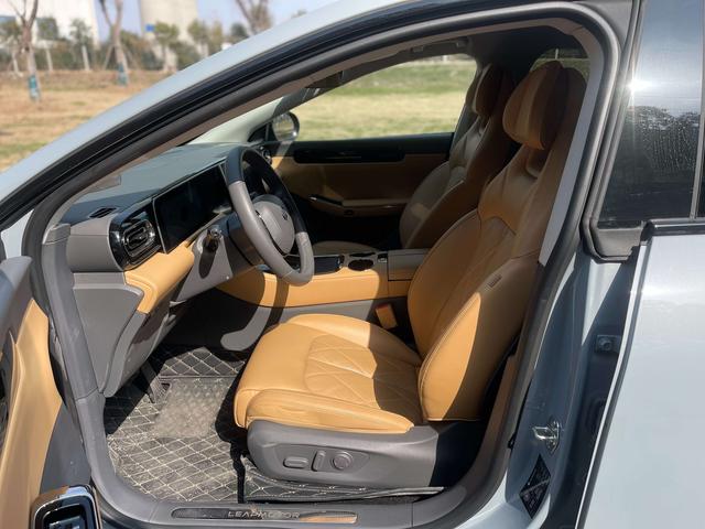 零跑汽车 零跑C01 2024 汽车图片 #15