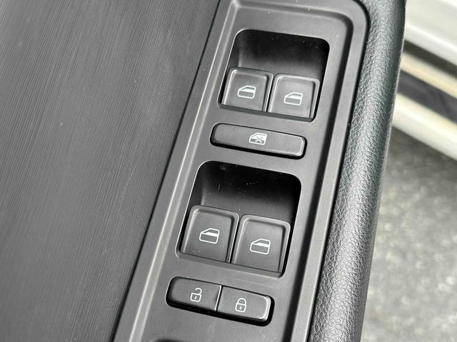 X70M 2020 car image #15