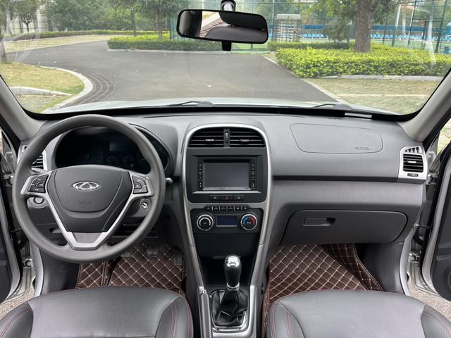 Chery Tiggo 3 2015 immagine di auto #15