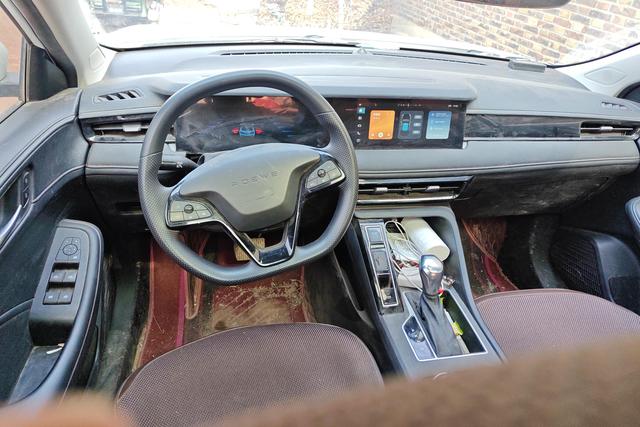 Roewe i5 2023 изображение автомобиля #15