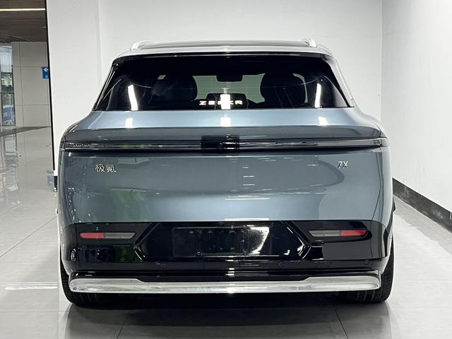 极氪 极氪7X 2024 汽车图片 #15