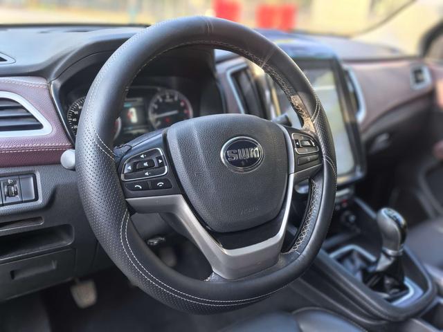 SWM X7 2017 image de voiture #15