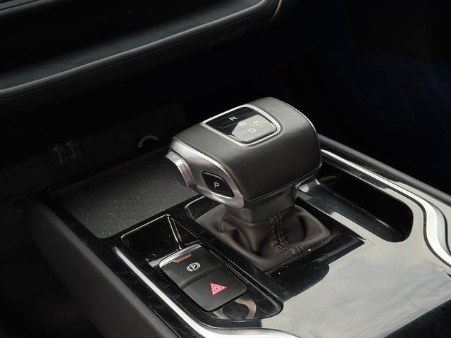 HongQi E-QM5 2023 صورة سيارة #15