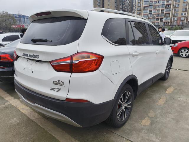 SWM X7 2022 image de voiture #15