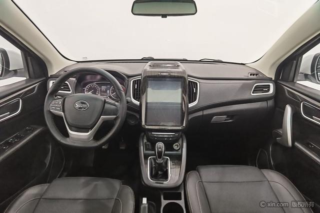 SWM斯威汽车 SWM斯威X7 2019 汽车图片 #15