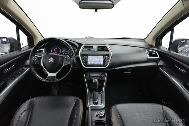 Suzuki S-Cross 2014 صورة سيارة #15