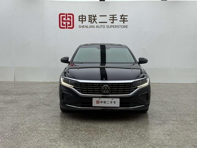 Volkswagen Passat 2023 car image #15
