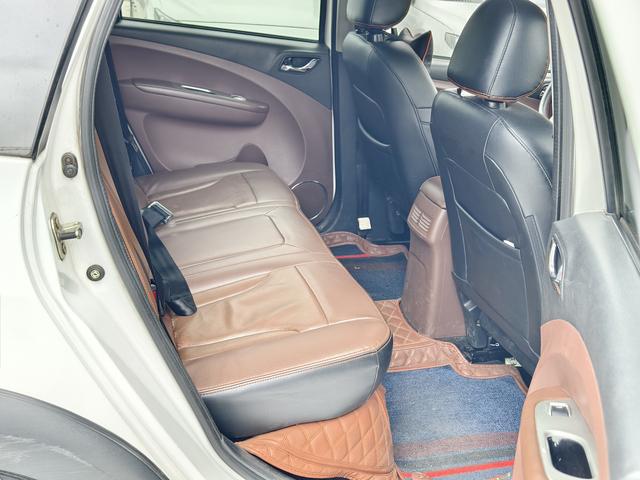 Forthing JOYEAR X5 2015 car image #15