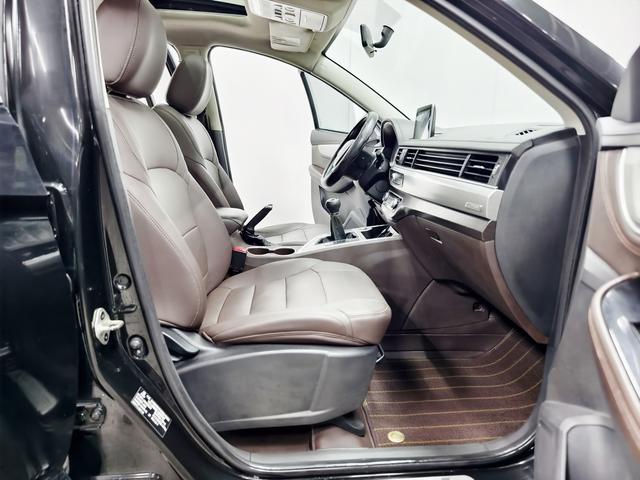 Forthing JOYEAR X5 2017 car image #15