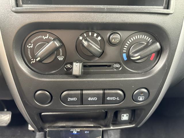 Suzuki Jimny (Imported) 2018 image de voiture #15