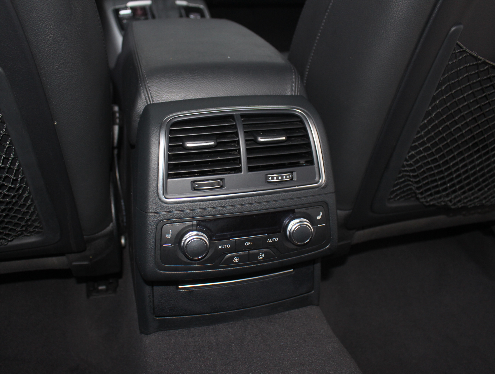 Audi A6L 2016 car image #15