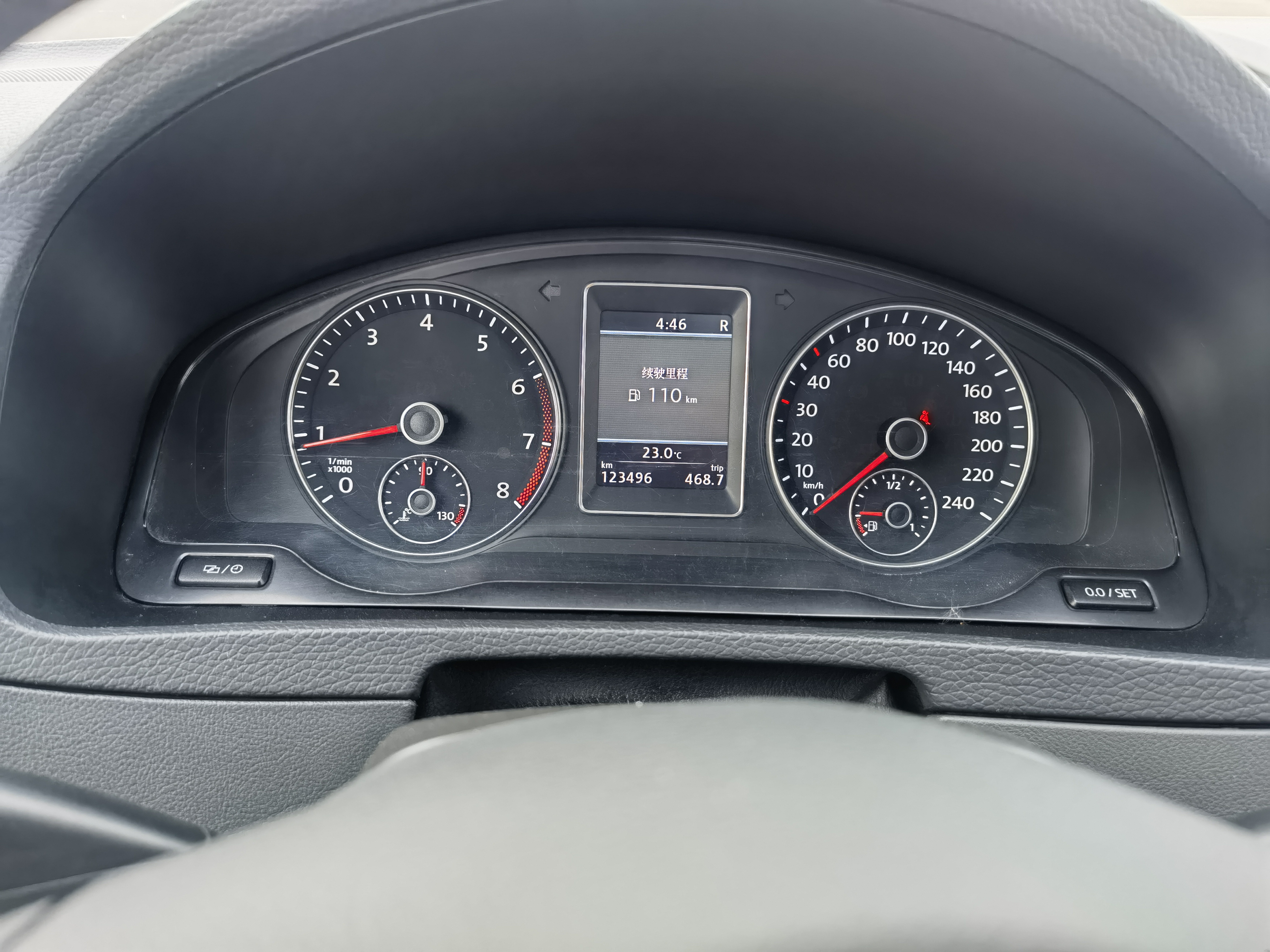 Volkswagen Multivan 2015 car image #15