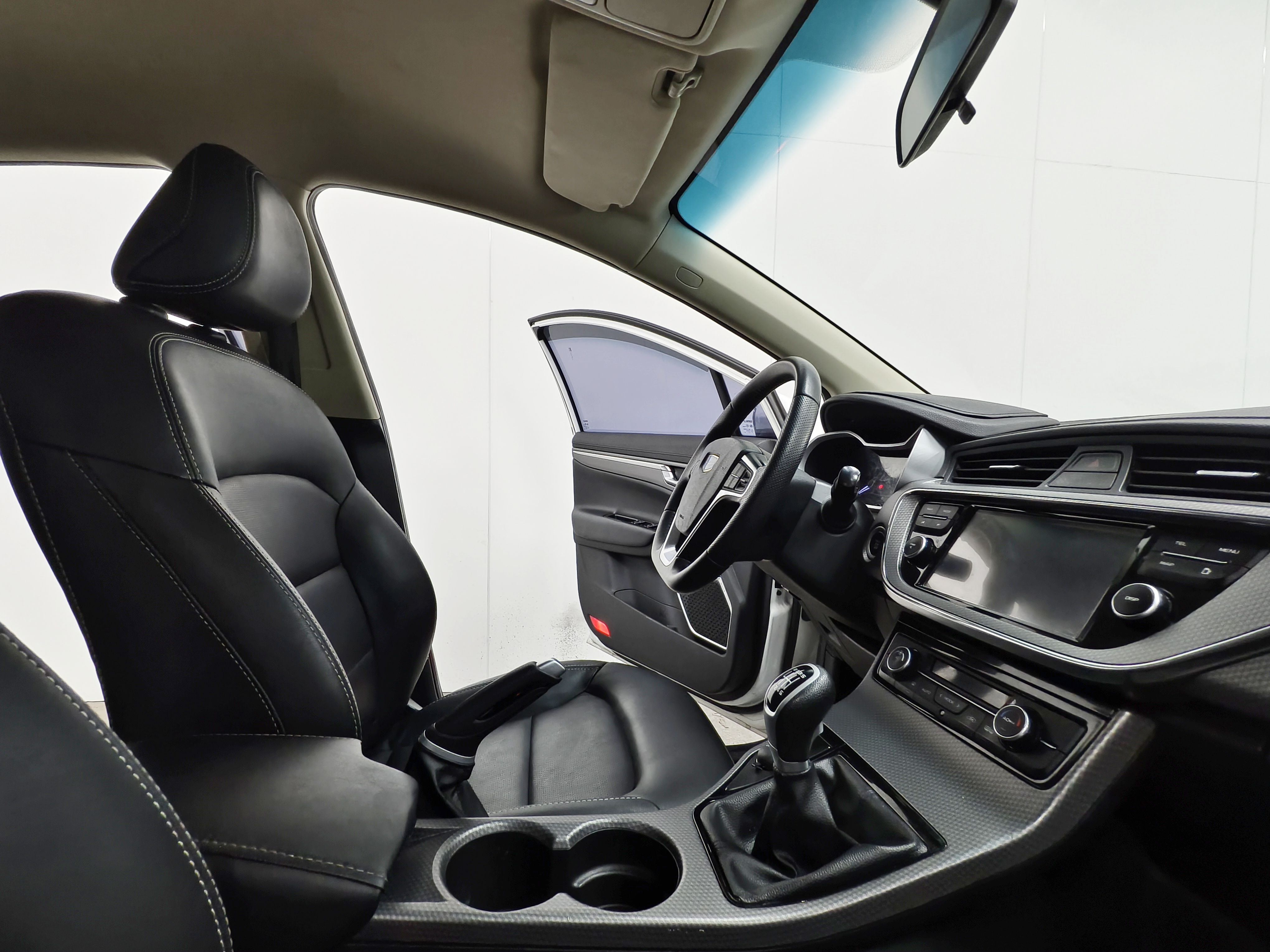 Emgrand GS 2016 #15 Emgrand GS 2016 car image #15