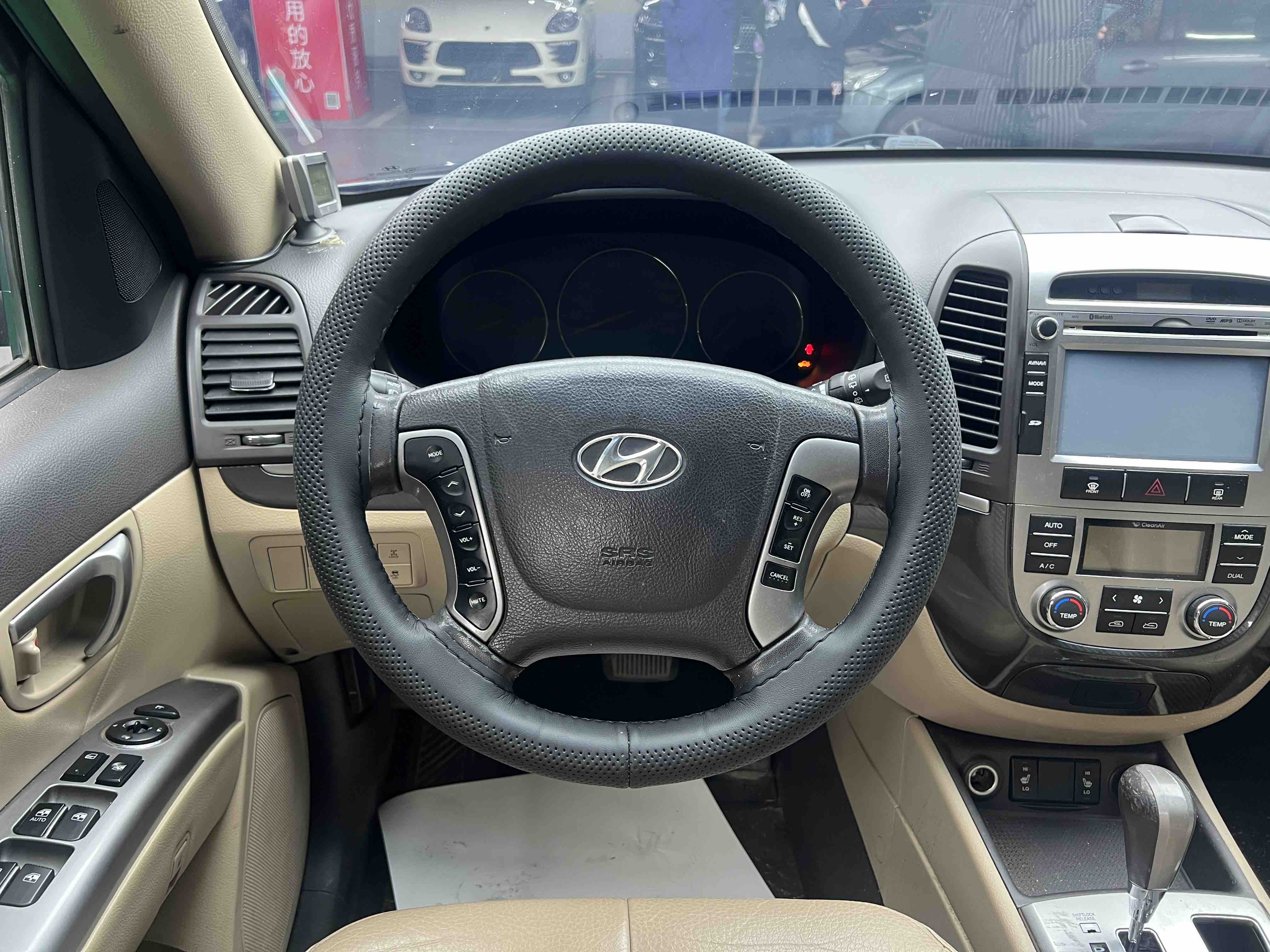 Hyundai Santa Fe Classic 2012 car image #15