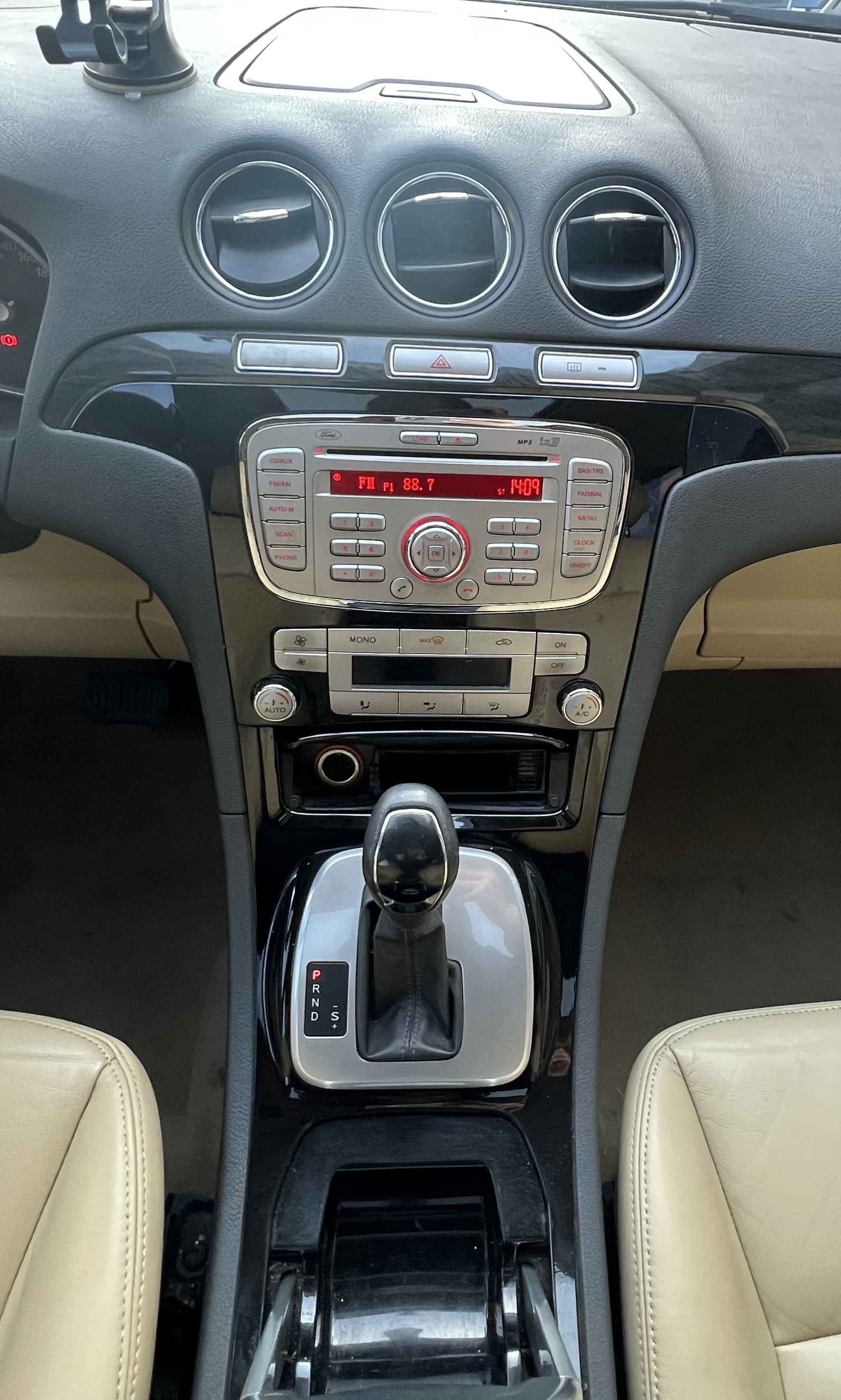 Ford S-MAX 2012 #15 Ford S-MAX 2012 изображение автомобиля #15