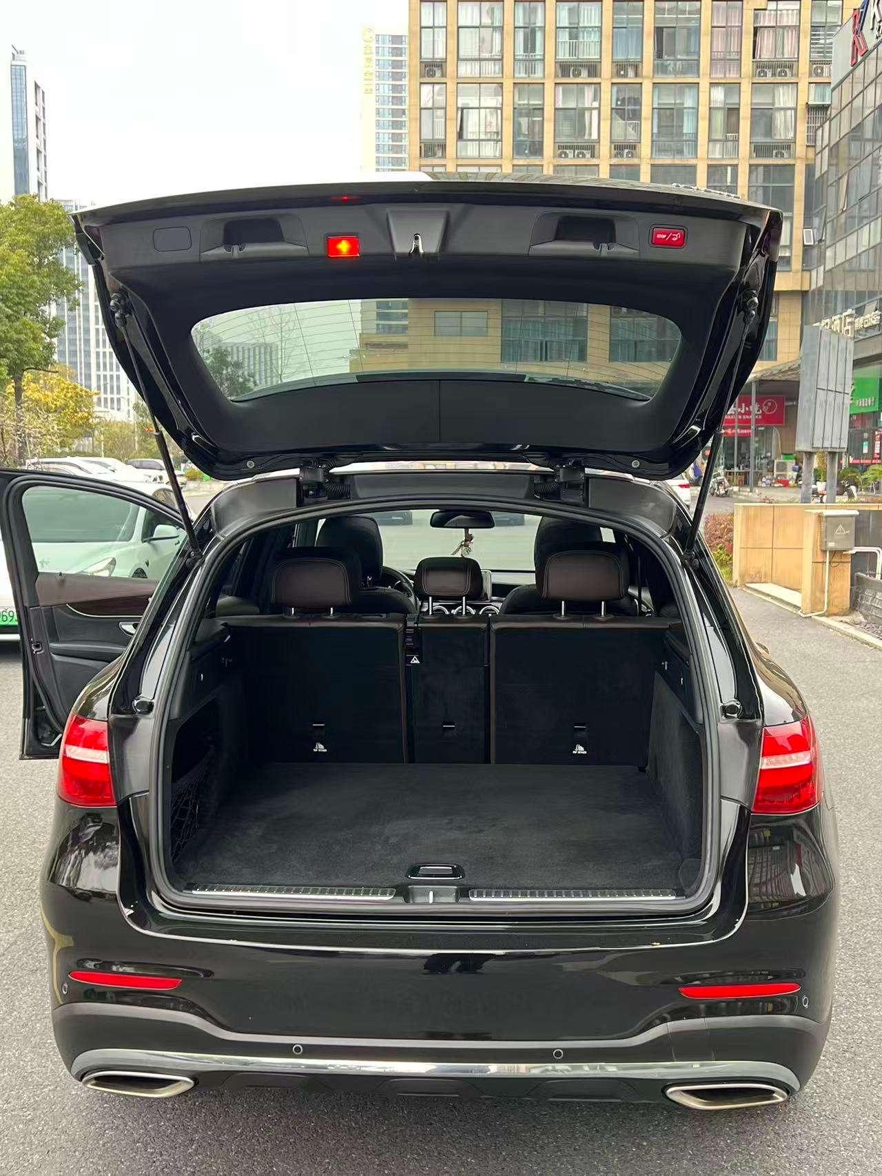 Mercedes-Benz GLC Class 2017 car image #15