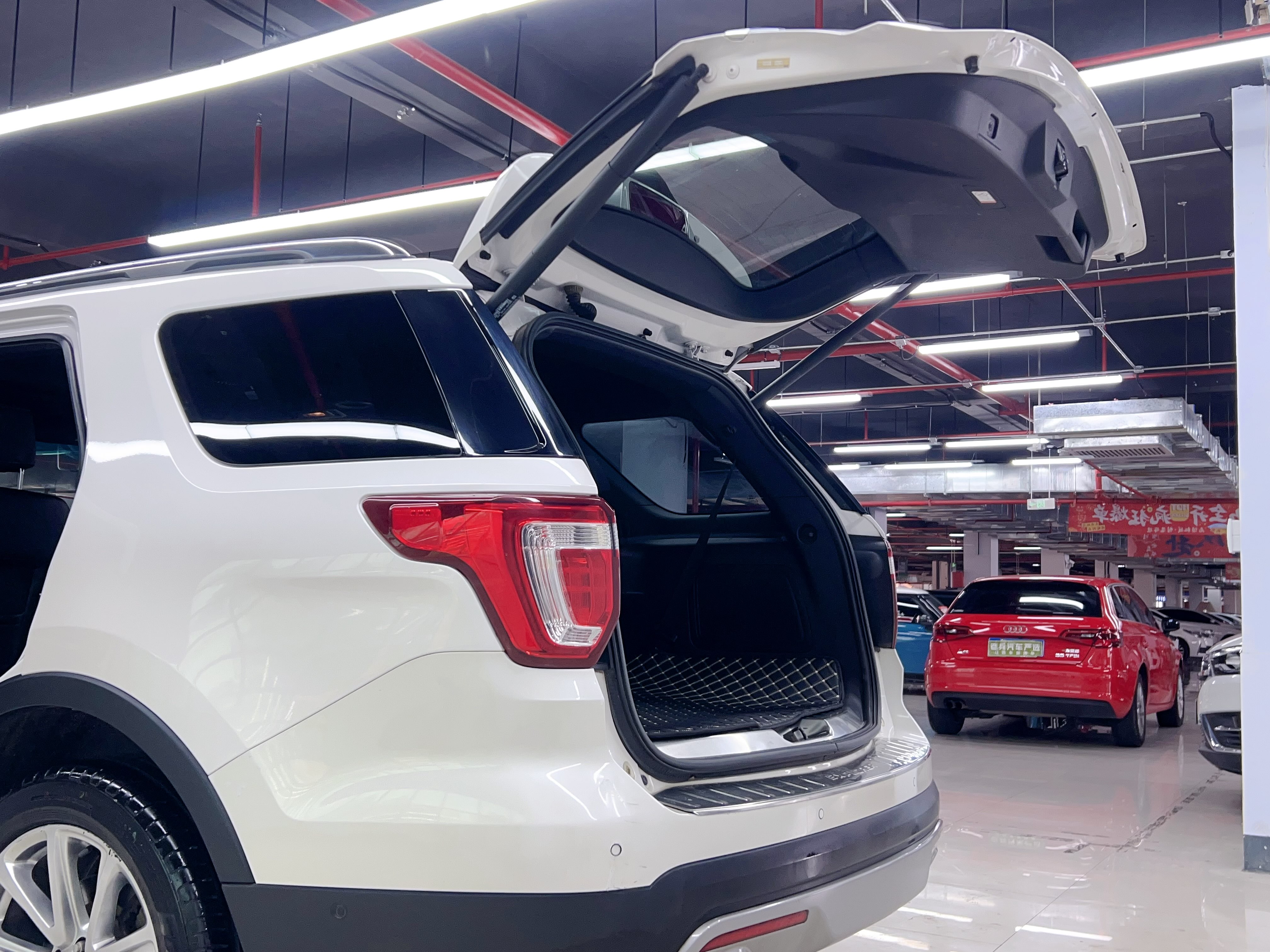 Ford Explorer (Imported) 2017 #15 Ford Explorer (Imported) 2017 صورة سيارة #15