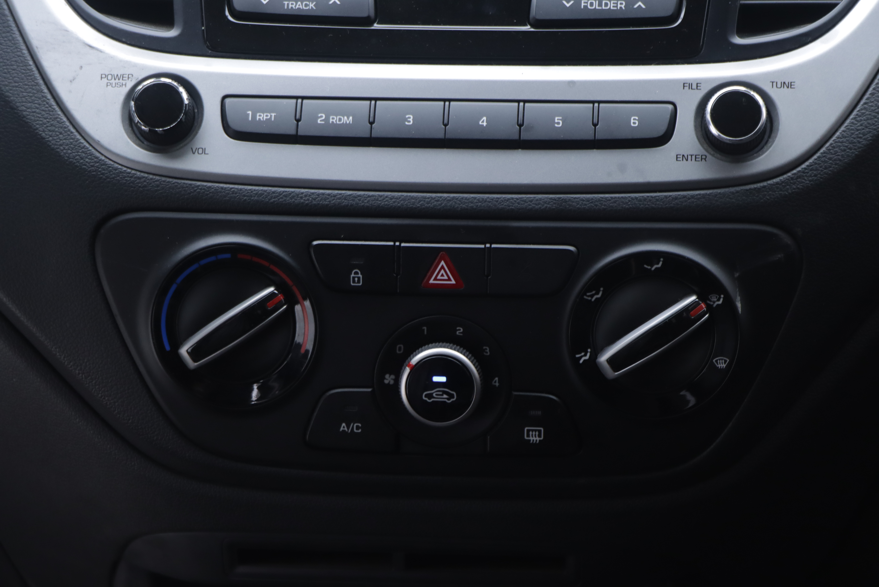 Hyundai Verna 2017 car image #15