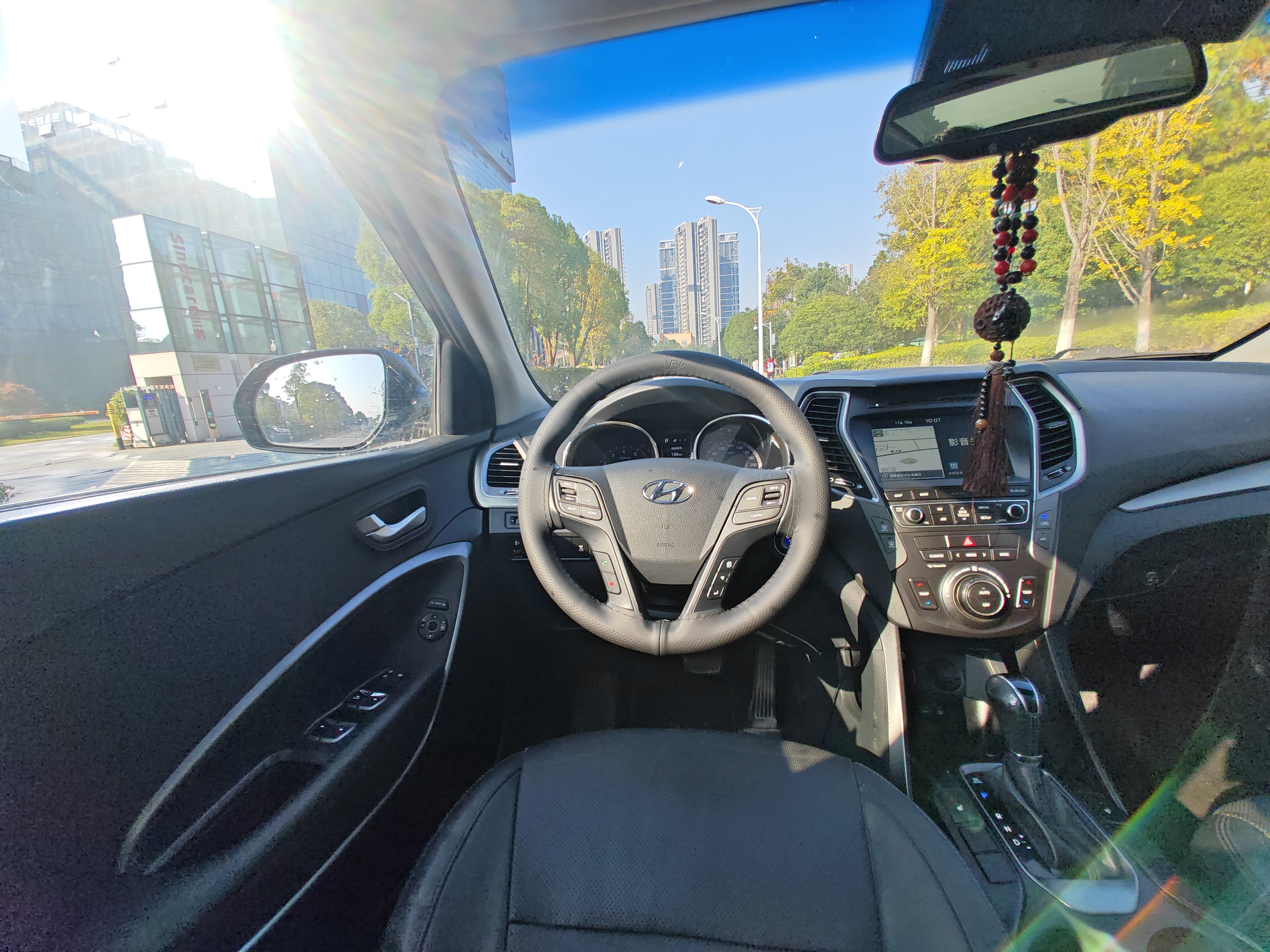 Hyundai Grand Santa Fe 2017 car image #15