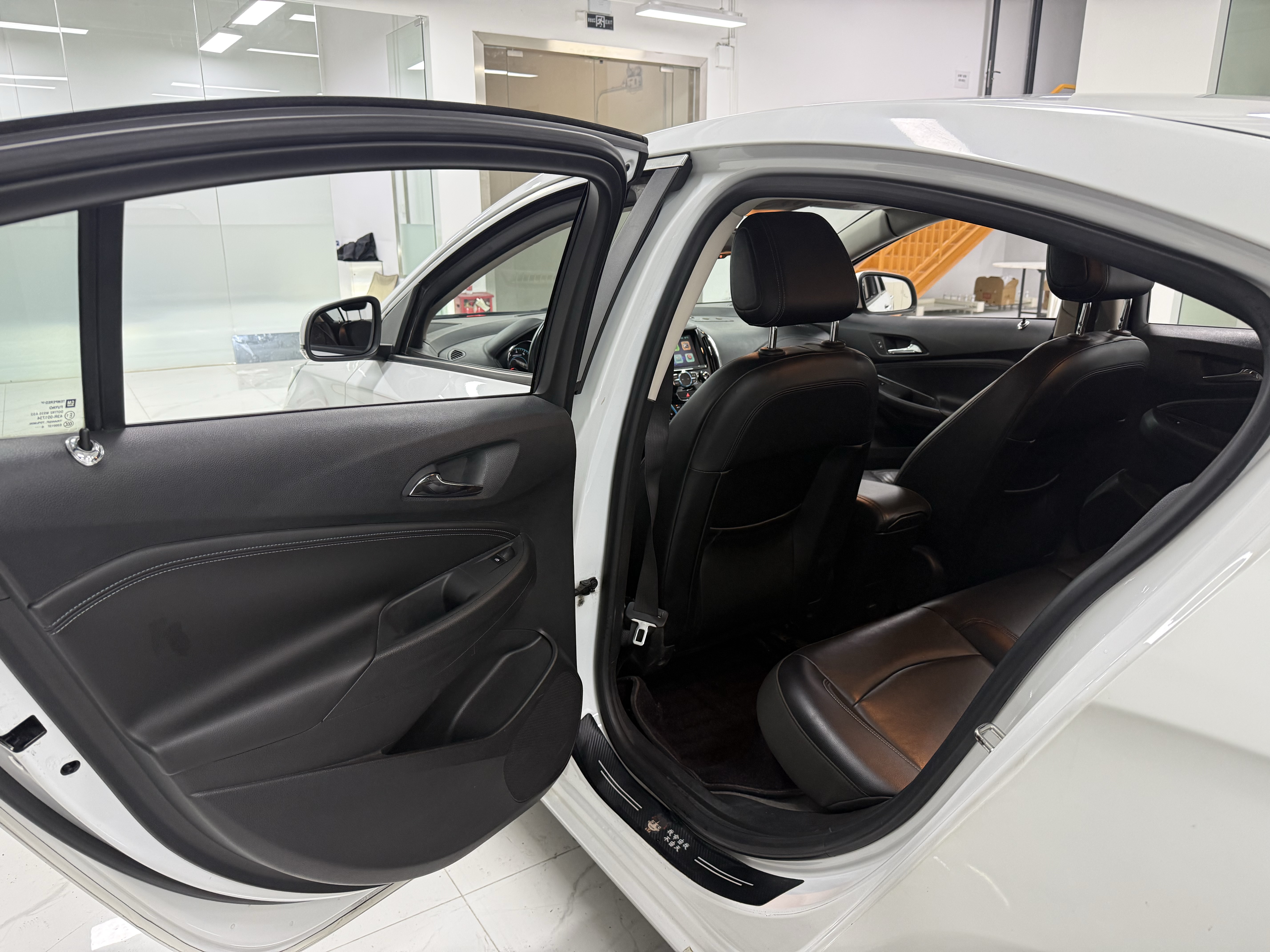 Chevrolet Cruze 2015 immagine di auto #15