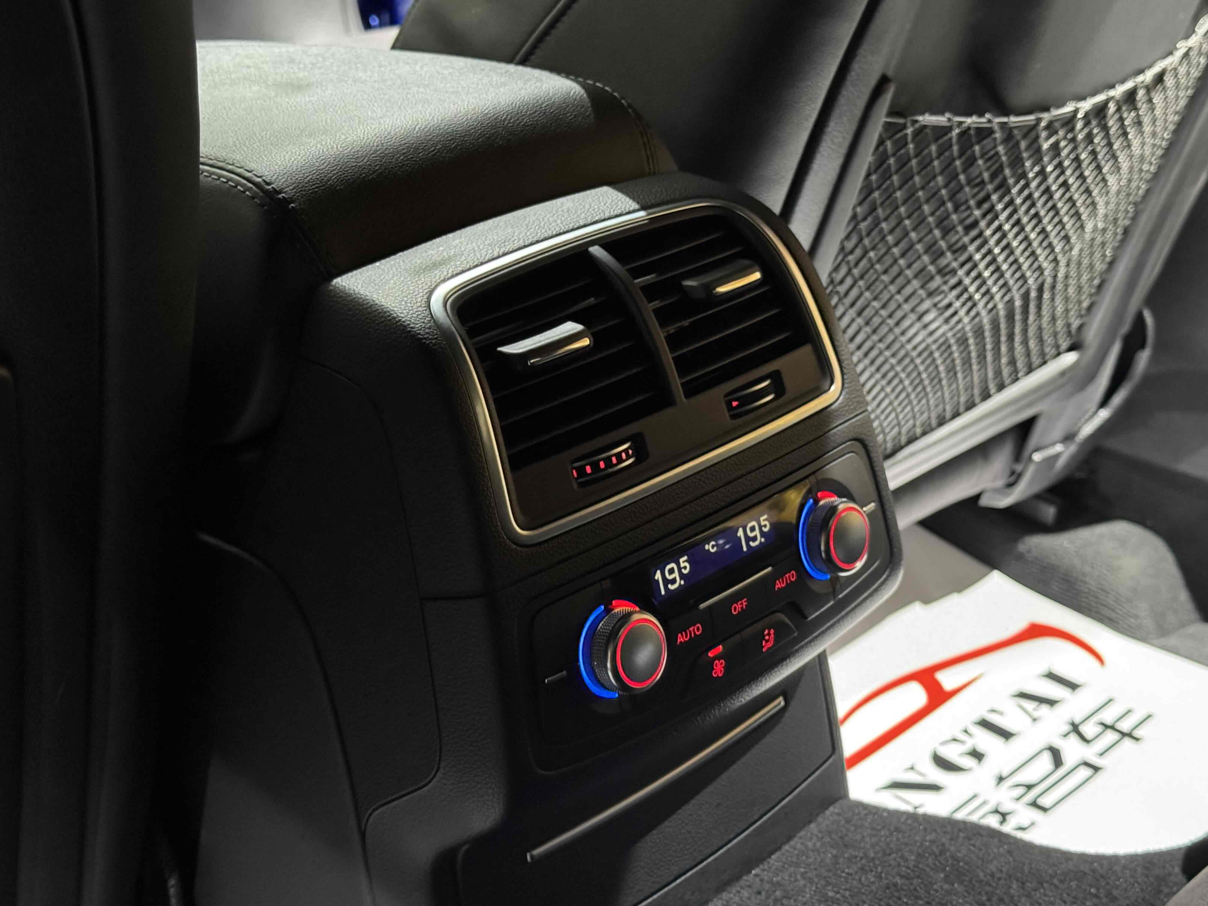 Audi S6 2018 car image #15