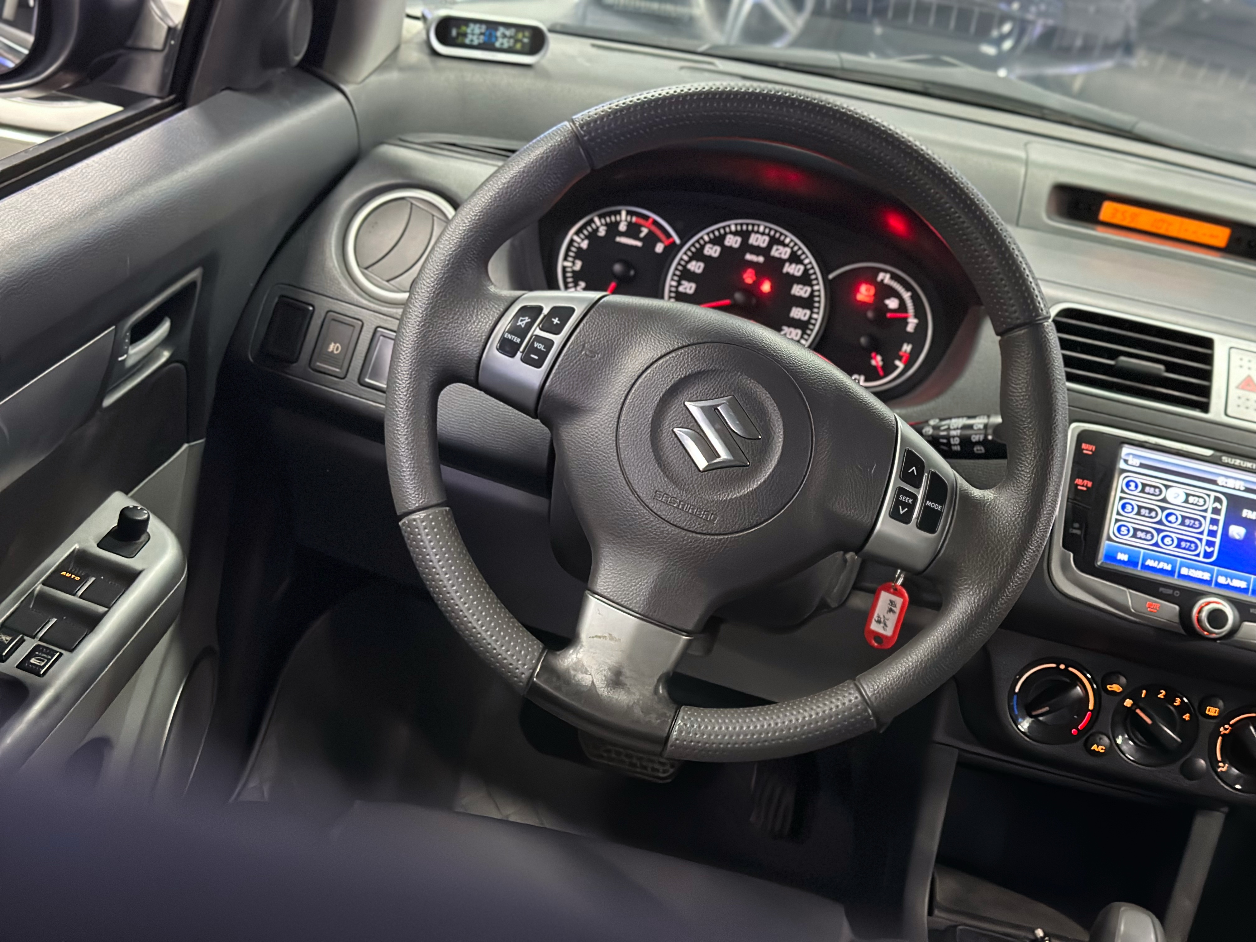 铃木 雨燕 2014 汽车图片 #15