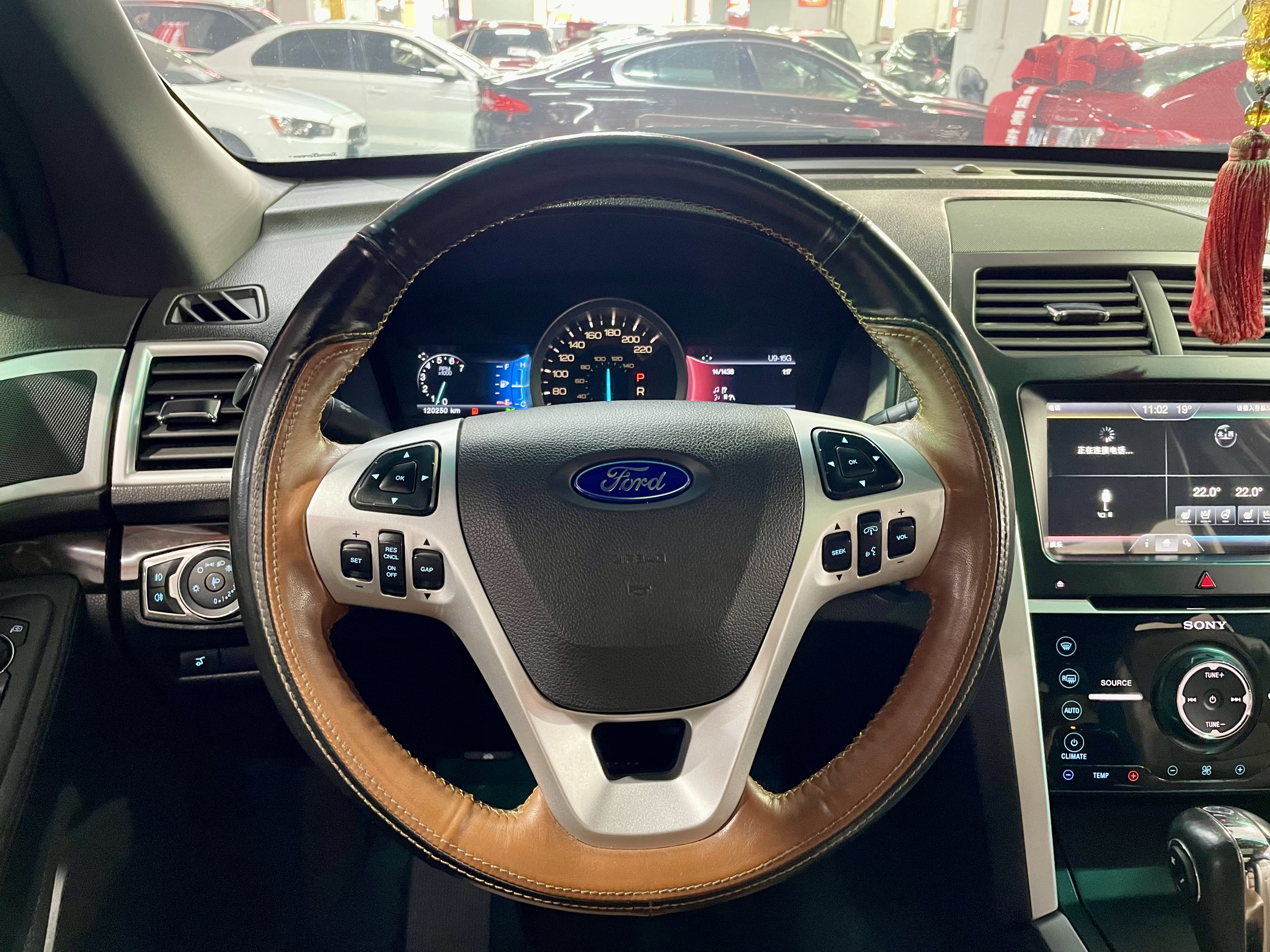 Ford Explorer (Imported) 2014 car image #15