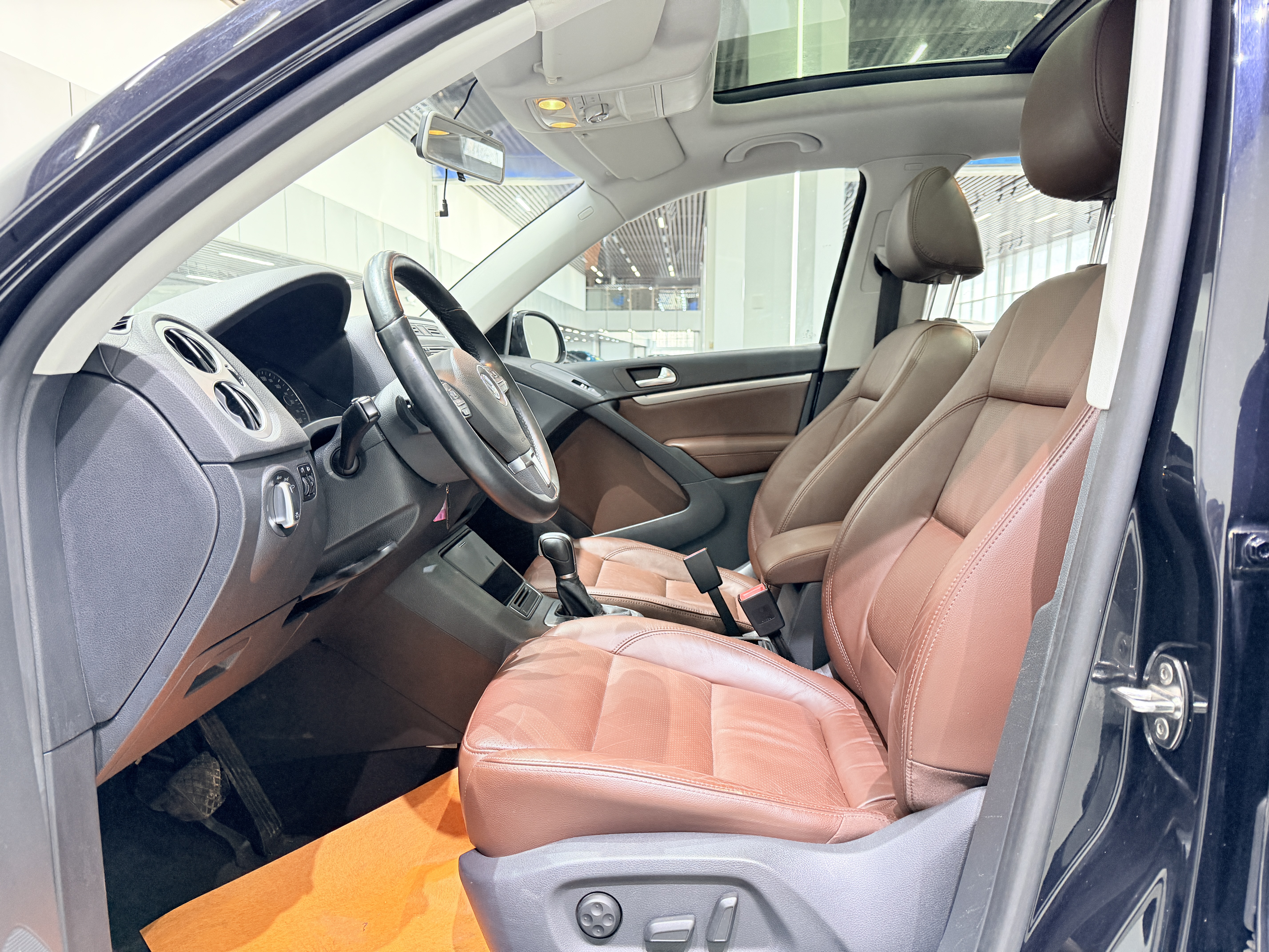 Volkswagen Tiguan 2014 car image #15
