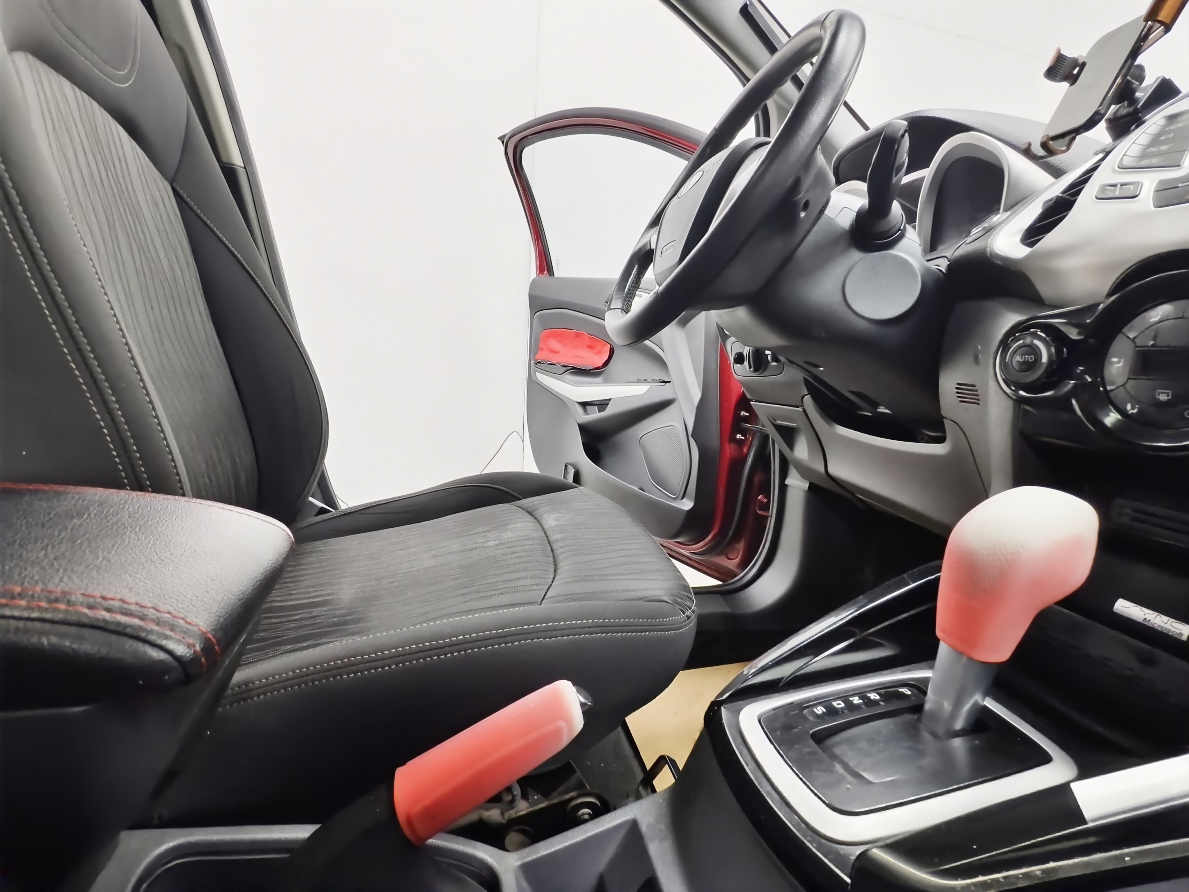 Ford EcoSport 2014 immagine di auto #15