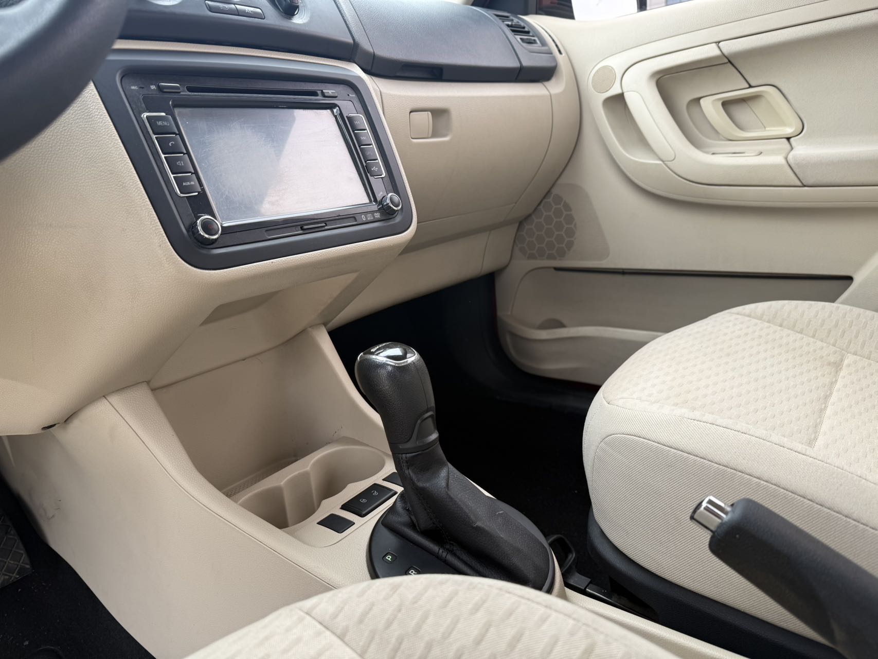 Skoda Fabia 2014 immagine di auto #15