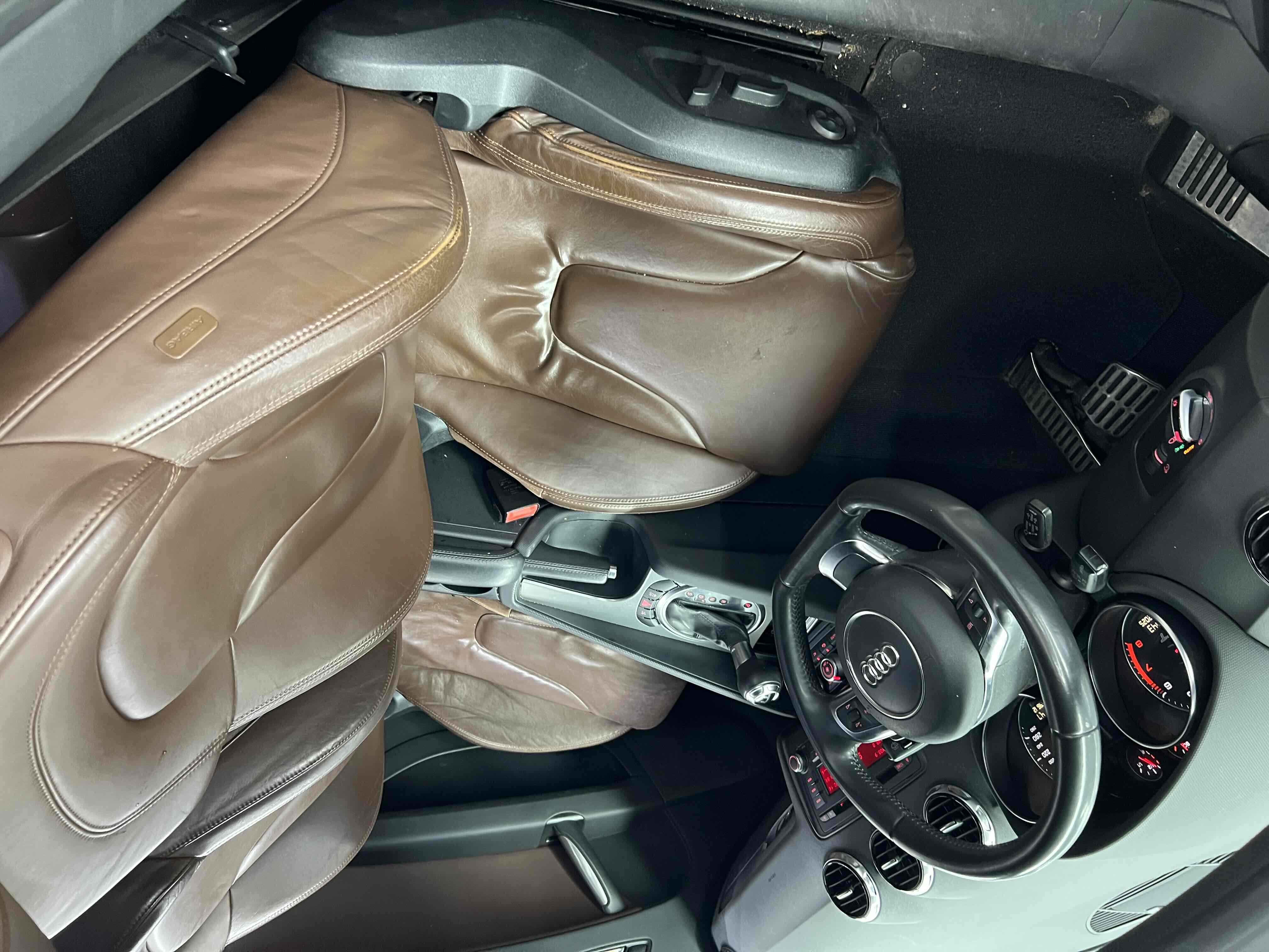 Audi TT 2012 #15 Audi TT 2012 car image #15