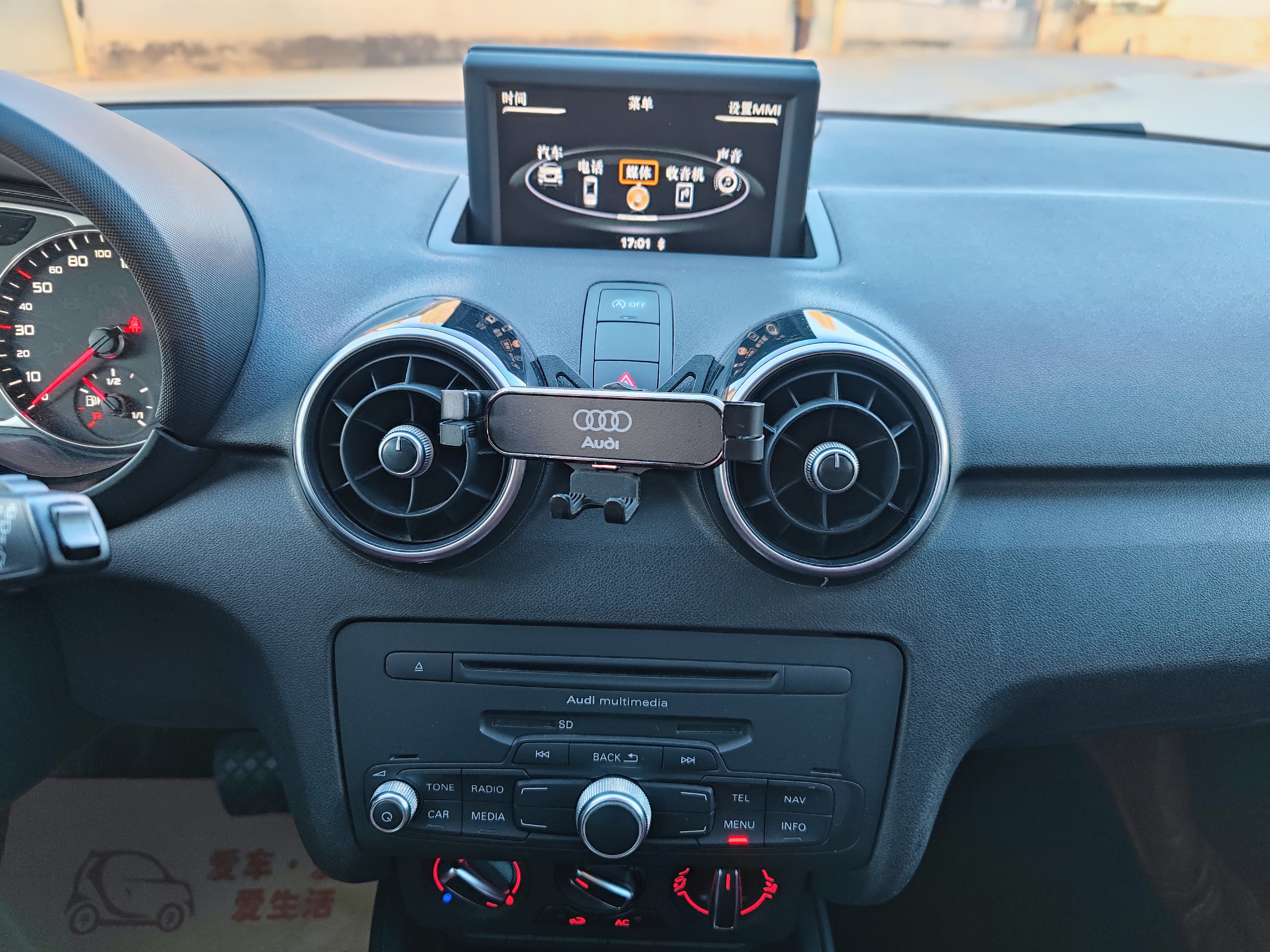 Audi A1 2014 car image #15