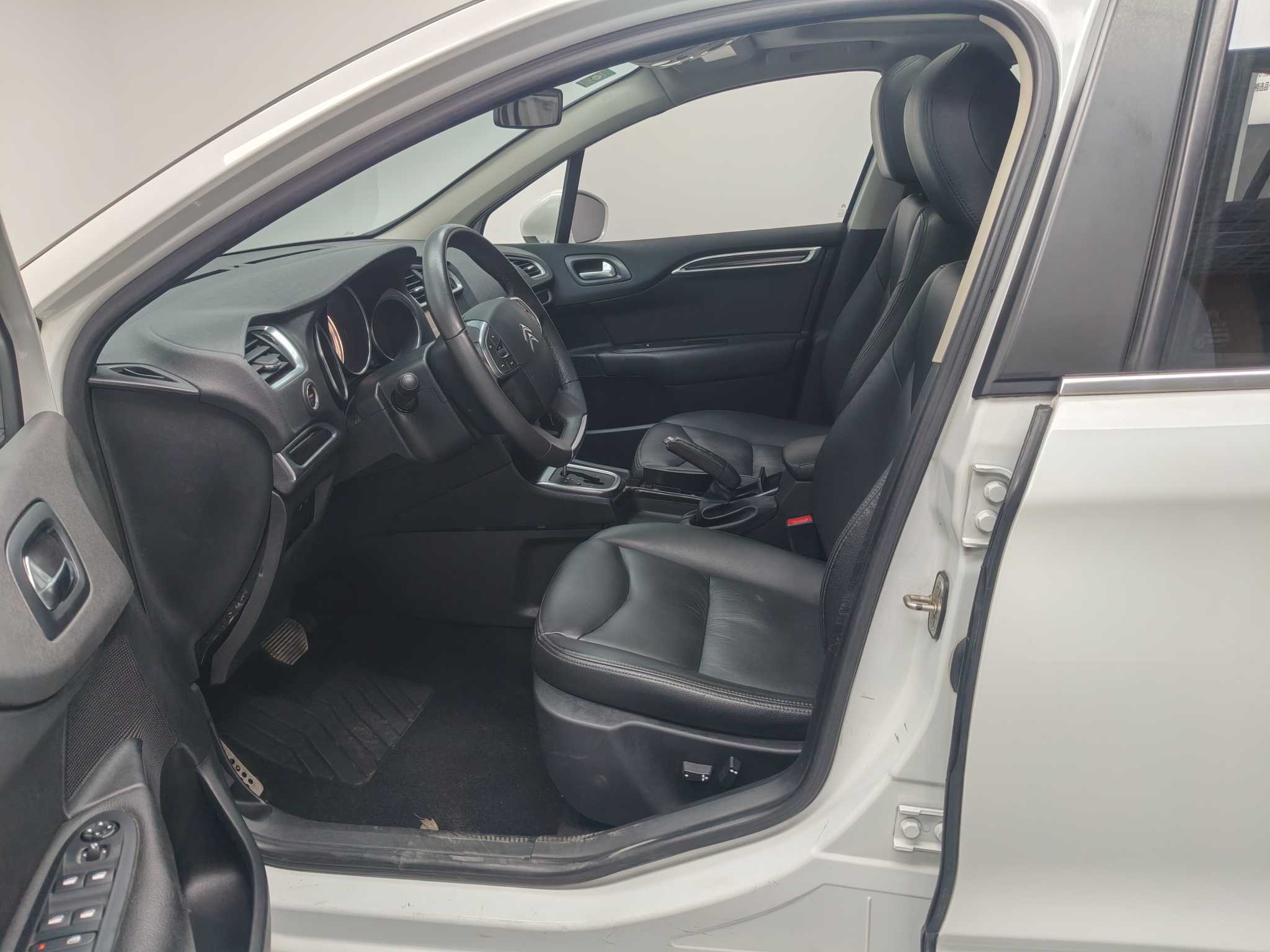 Citroen C4L 2014 car image #15