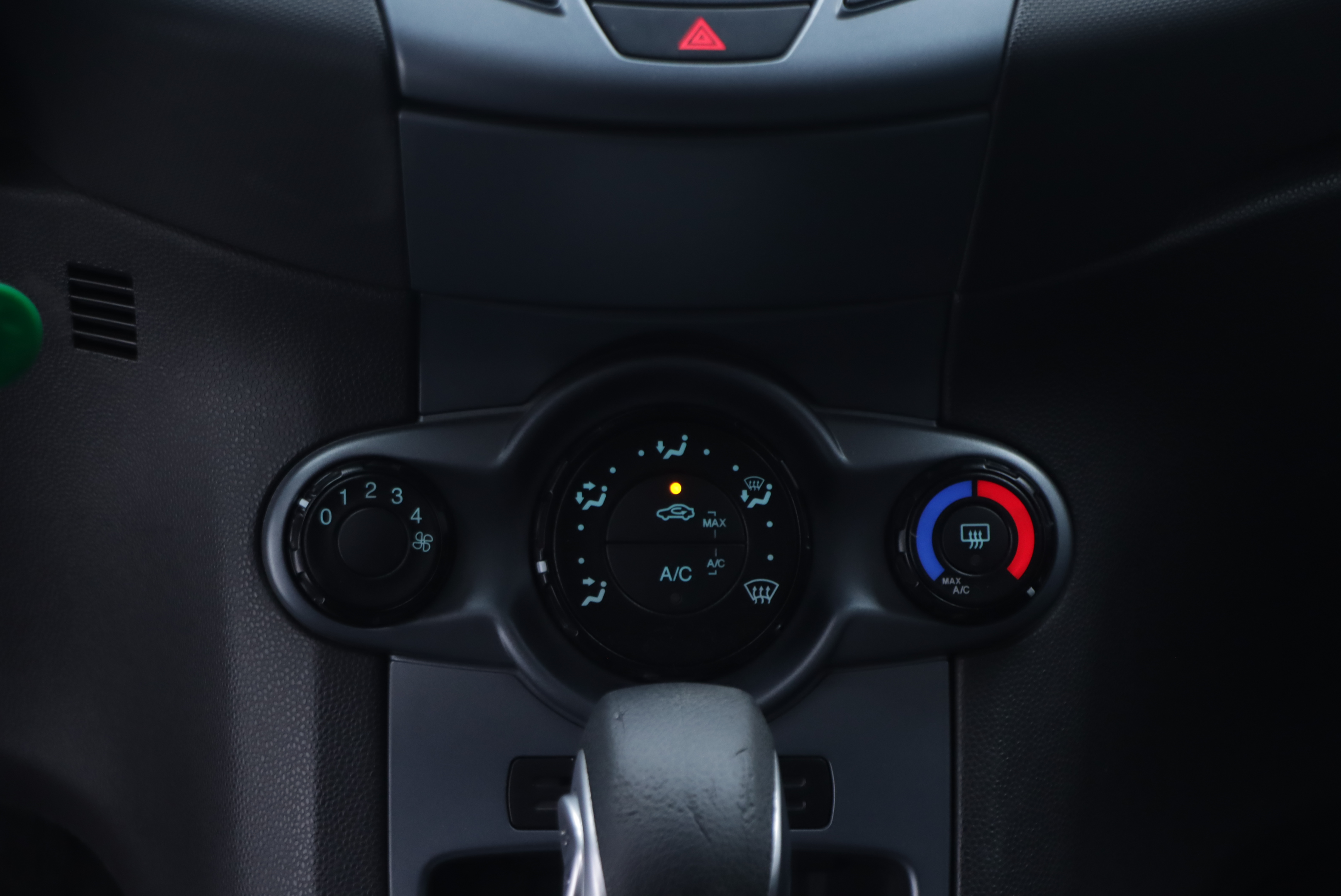 Ford Fiesta 2015 #15 Ford Fiesta 2015 car image #15