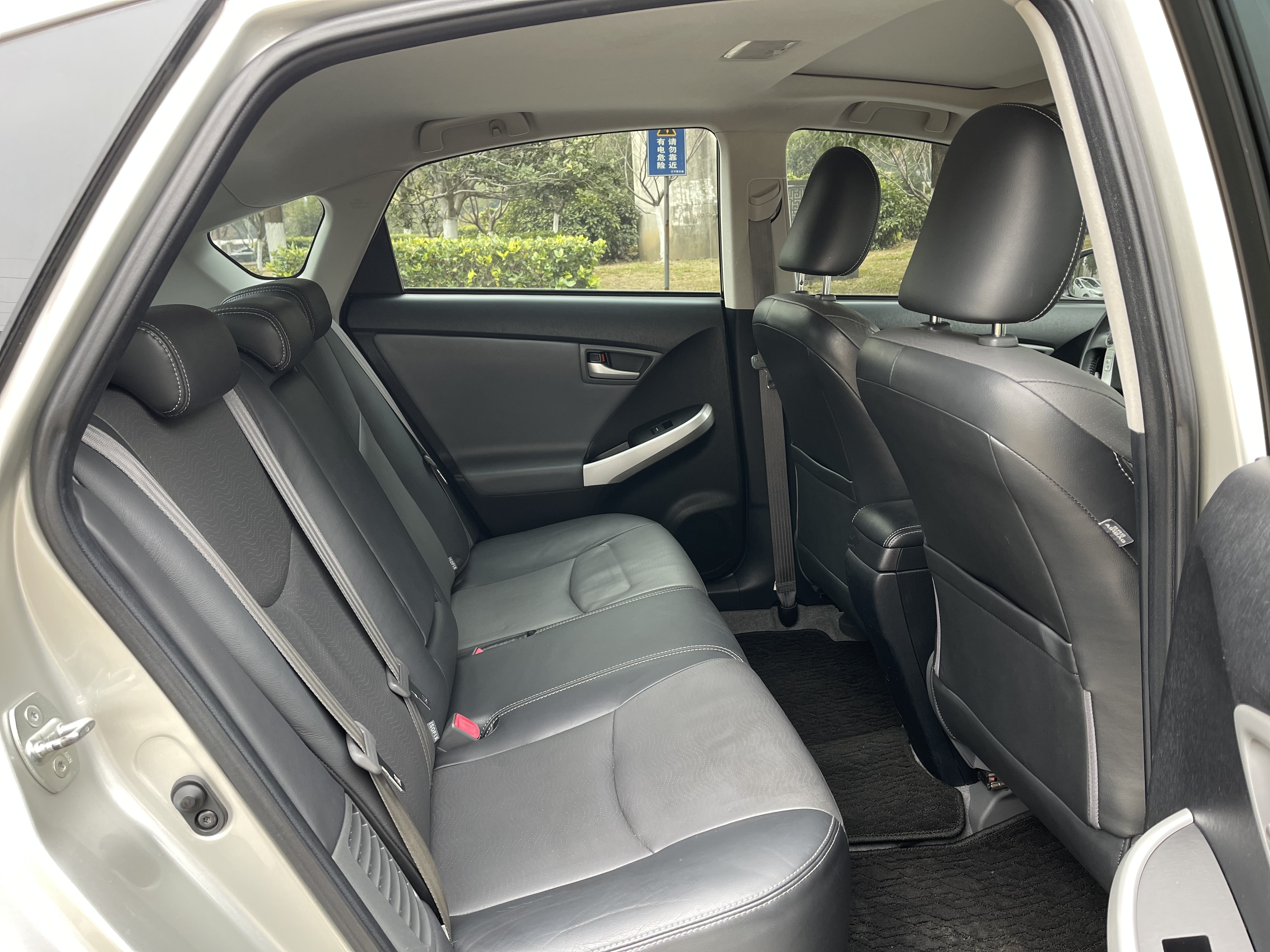 Toyota Prius 2014 #15 Toyota Prius 2014 car image #15