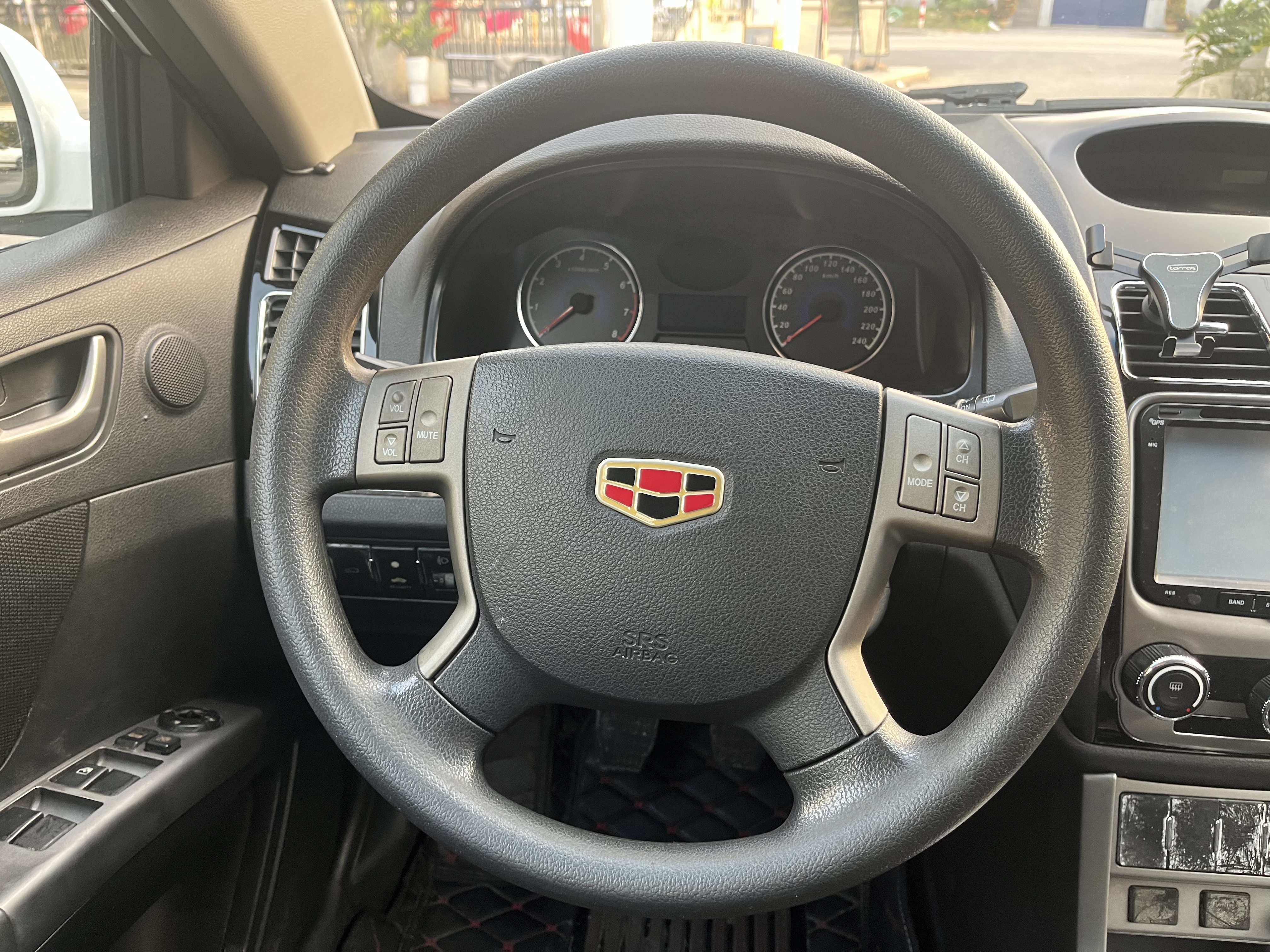 GEELY Emgrand Classic 2014 car image #15