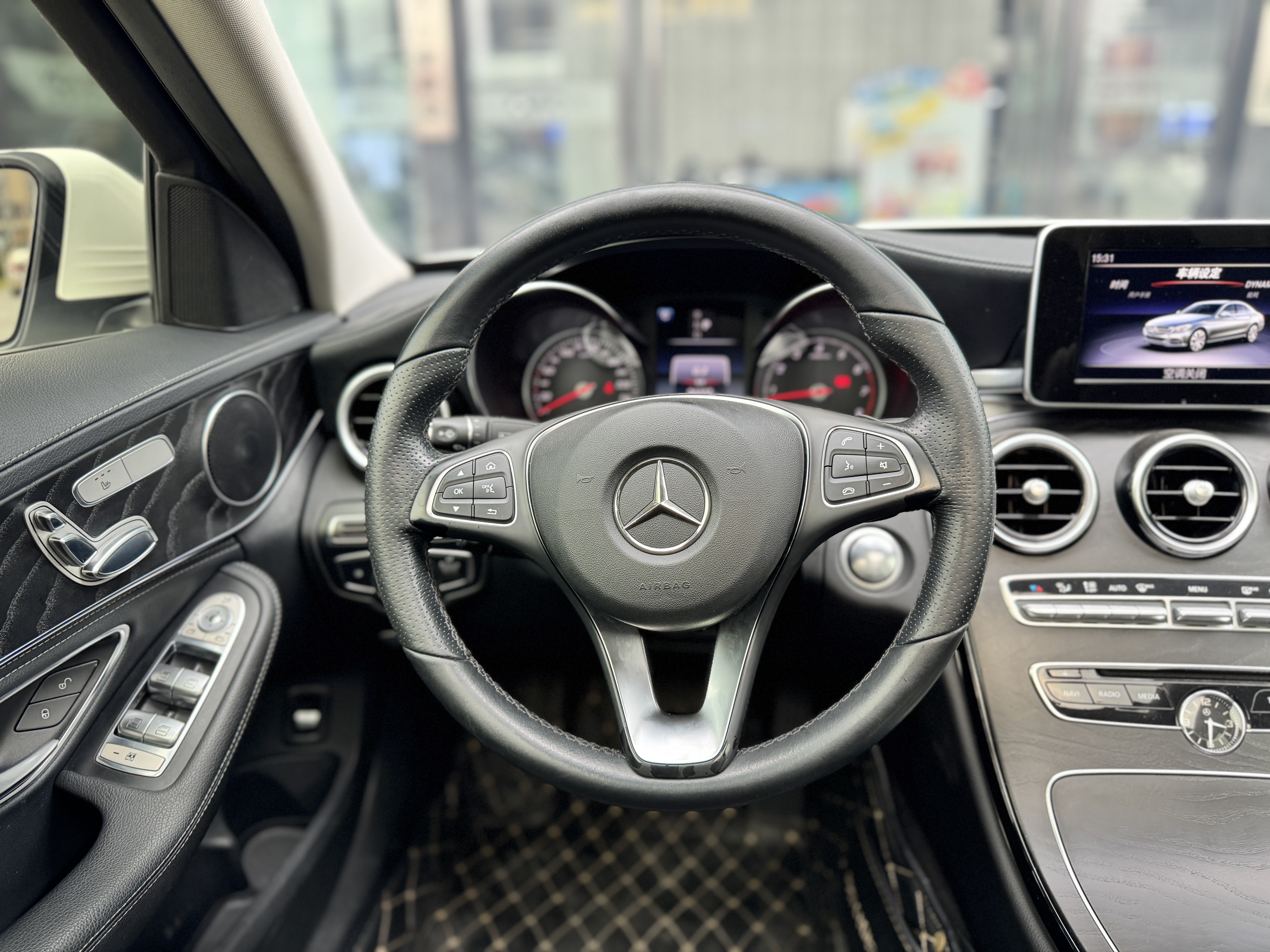 Mercedes-Benz C Class 2017 #15 Mercedes-Benz C Class 2017 car image #15