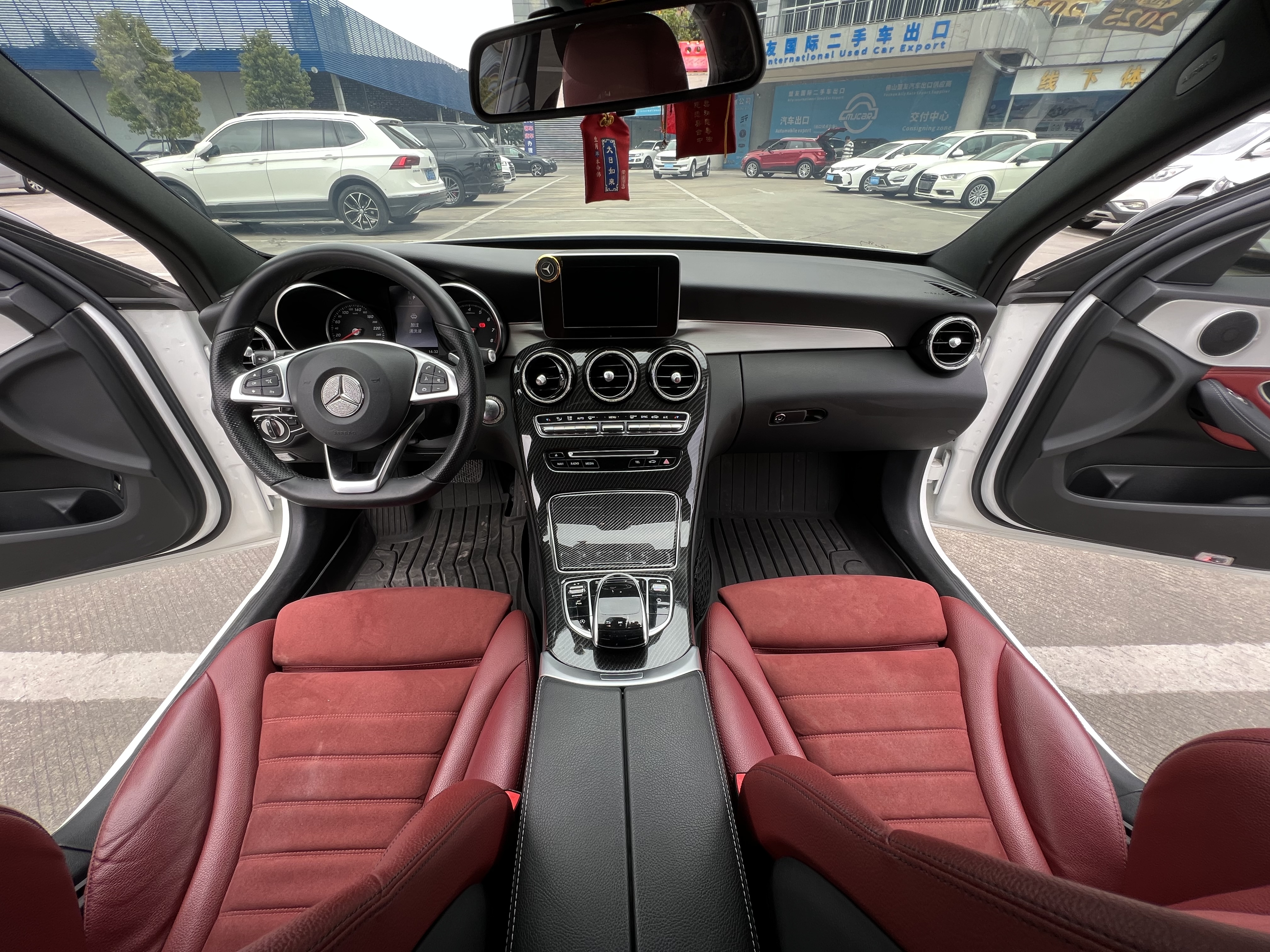 Mercedes-Benz C Class 2017 car image #15