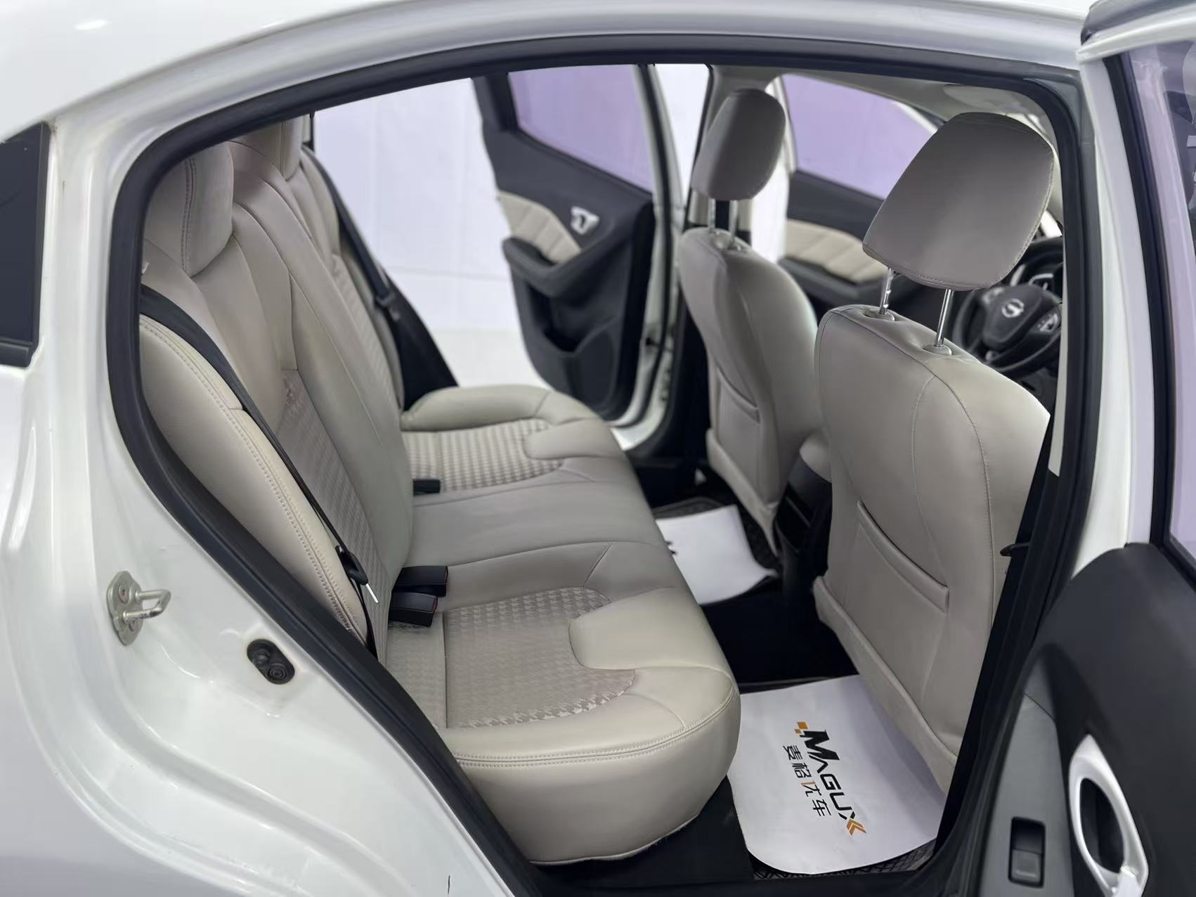 GAC Trumpchi GA3 2017 изображение автомобиля #15