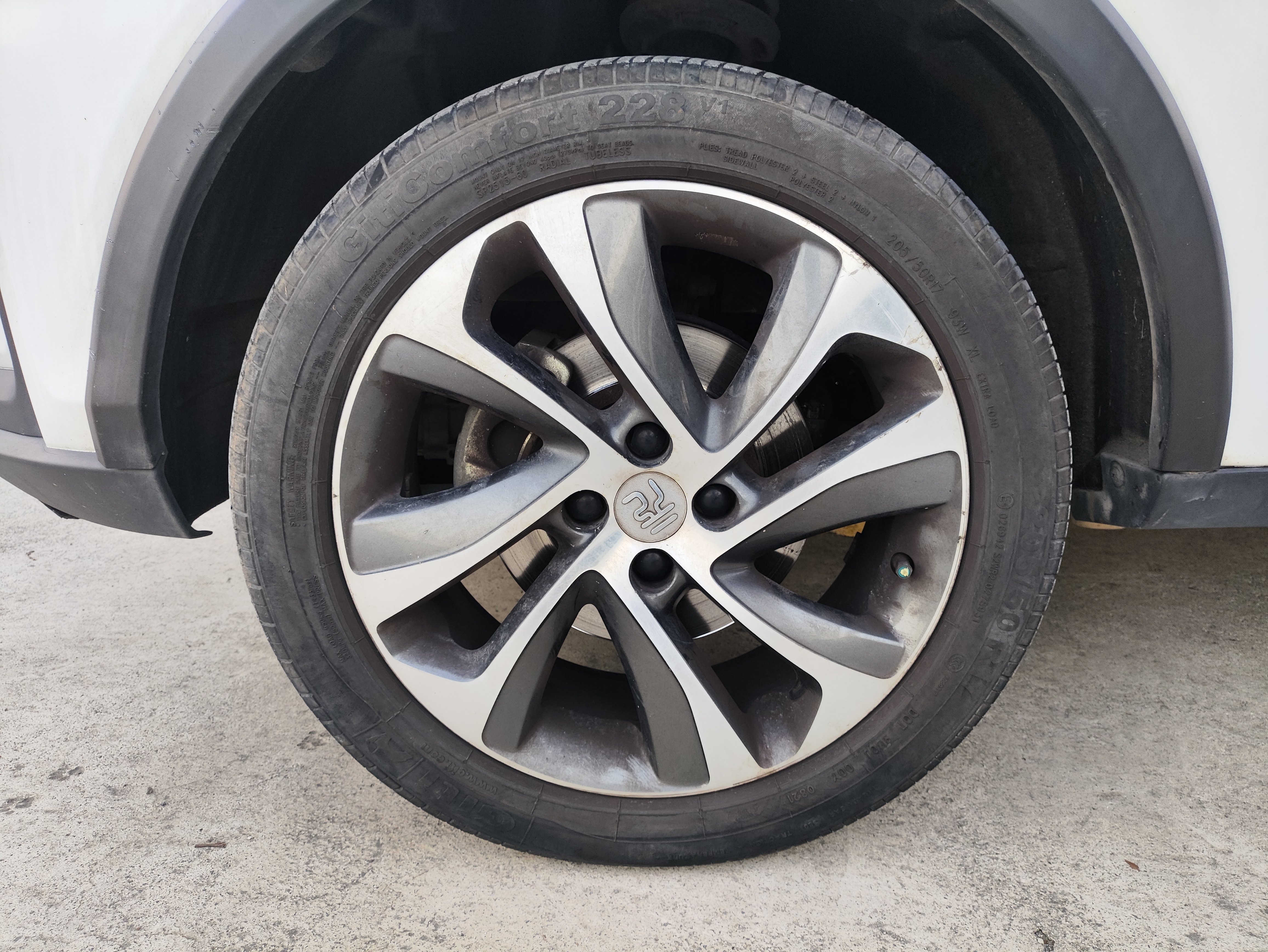 BYD Yuan 2018 imagem de carro #15