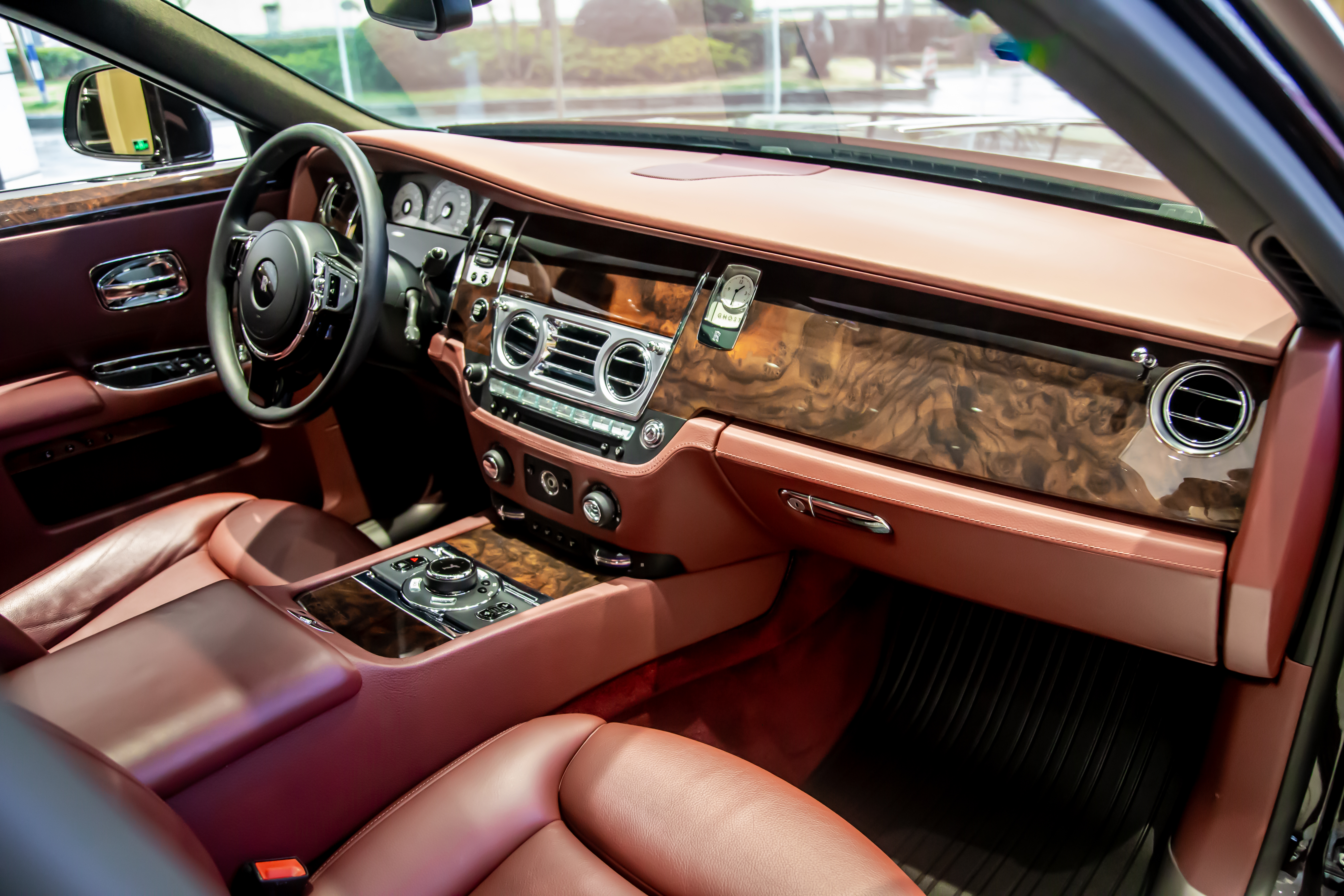 劳斯莱斯 古思特 2017 汽车图片 #15