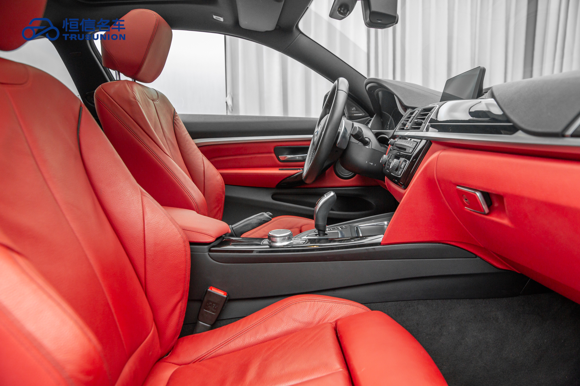 BMW 4 Series 2018 immagine di auto #15