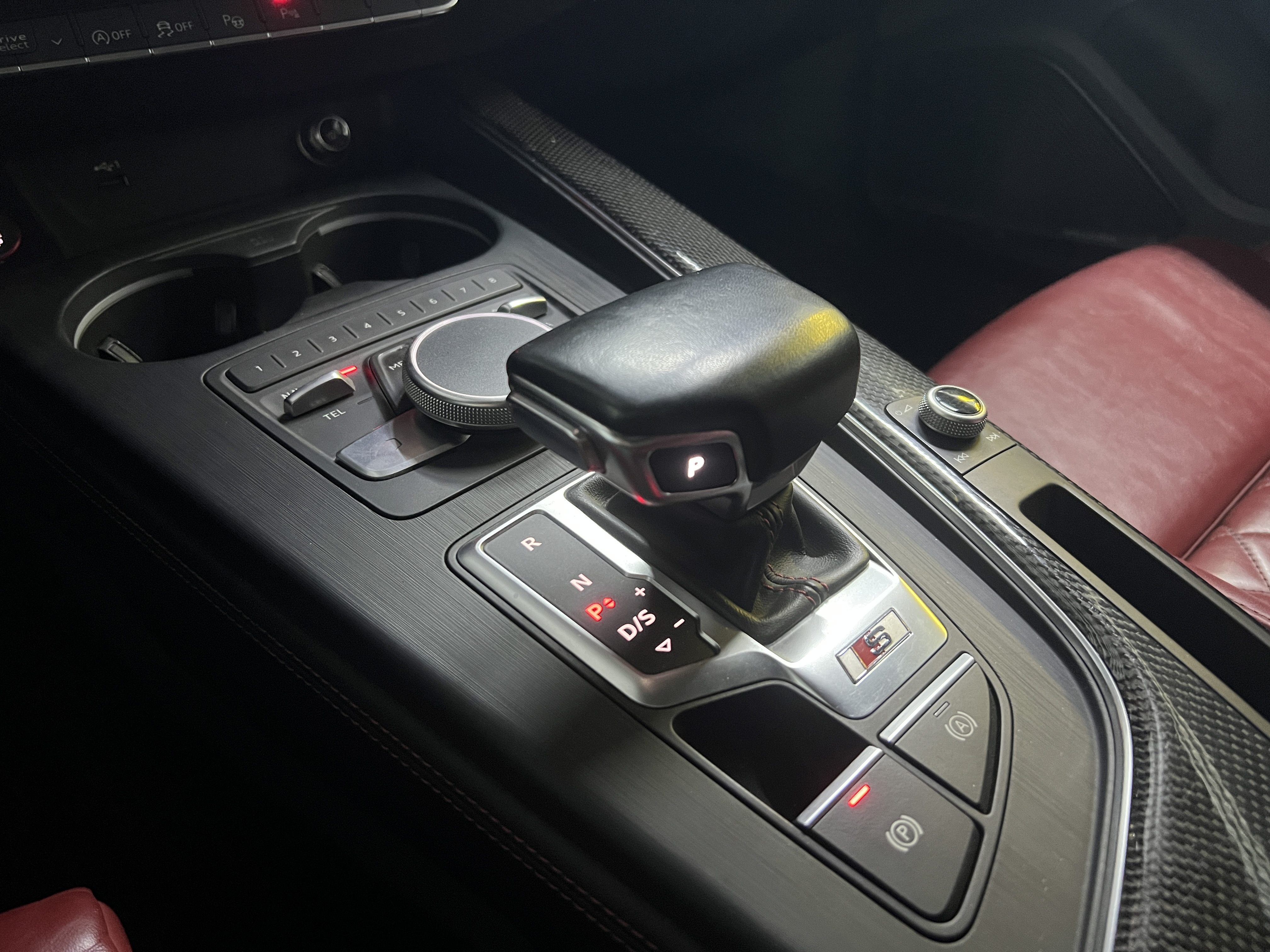 Audi S5 2019 car image #15