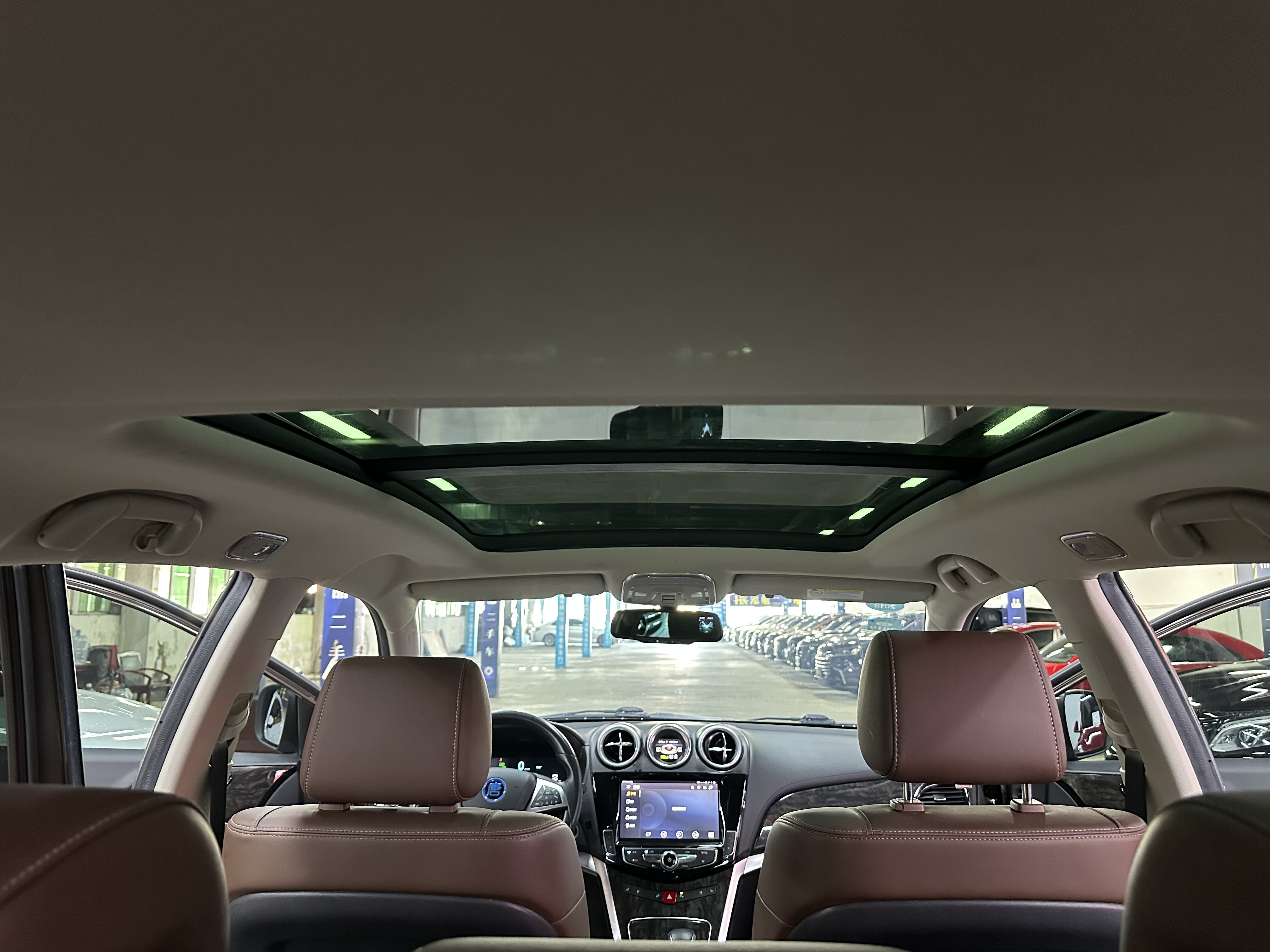 BYD Tang New Energy 2017 #15 BYD Tang New Energy 2017 car image #15