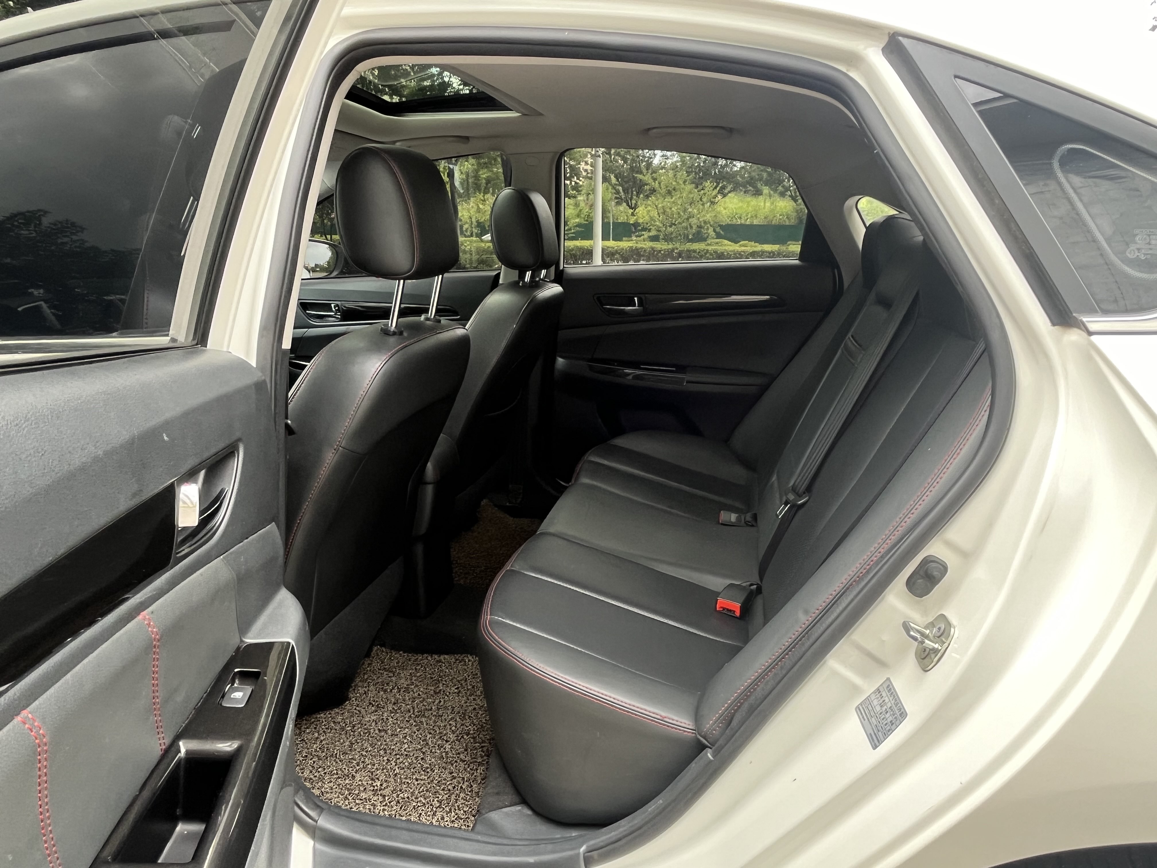 Changan Eado EV 2015 car image #15