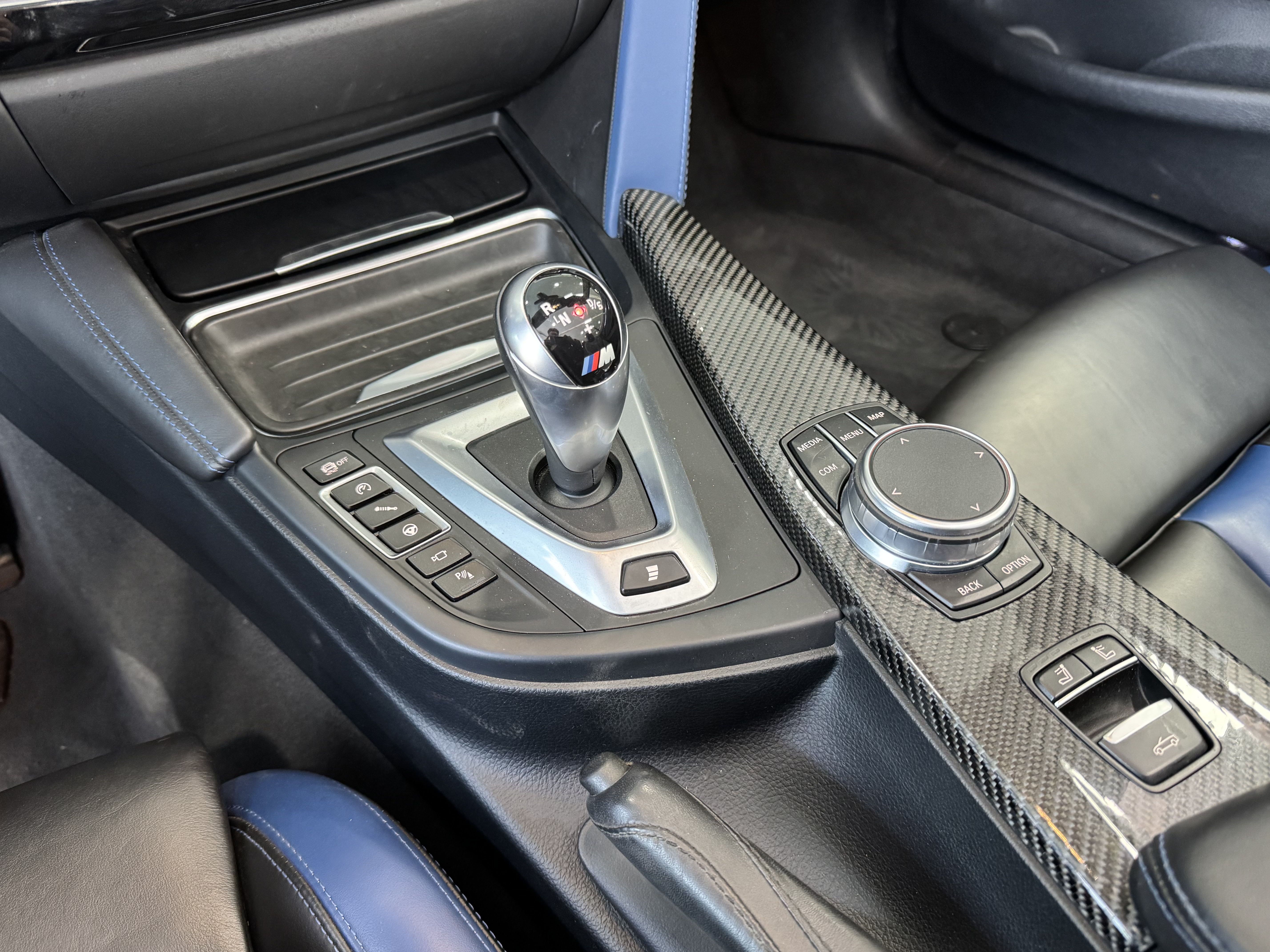 宝马 宝马M4 2019 汽车图片 #15