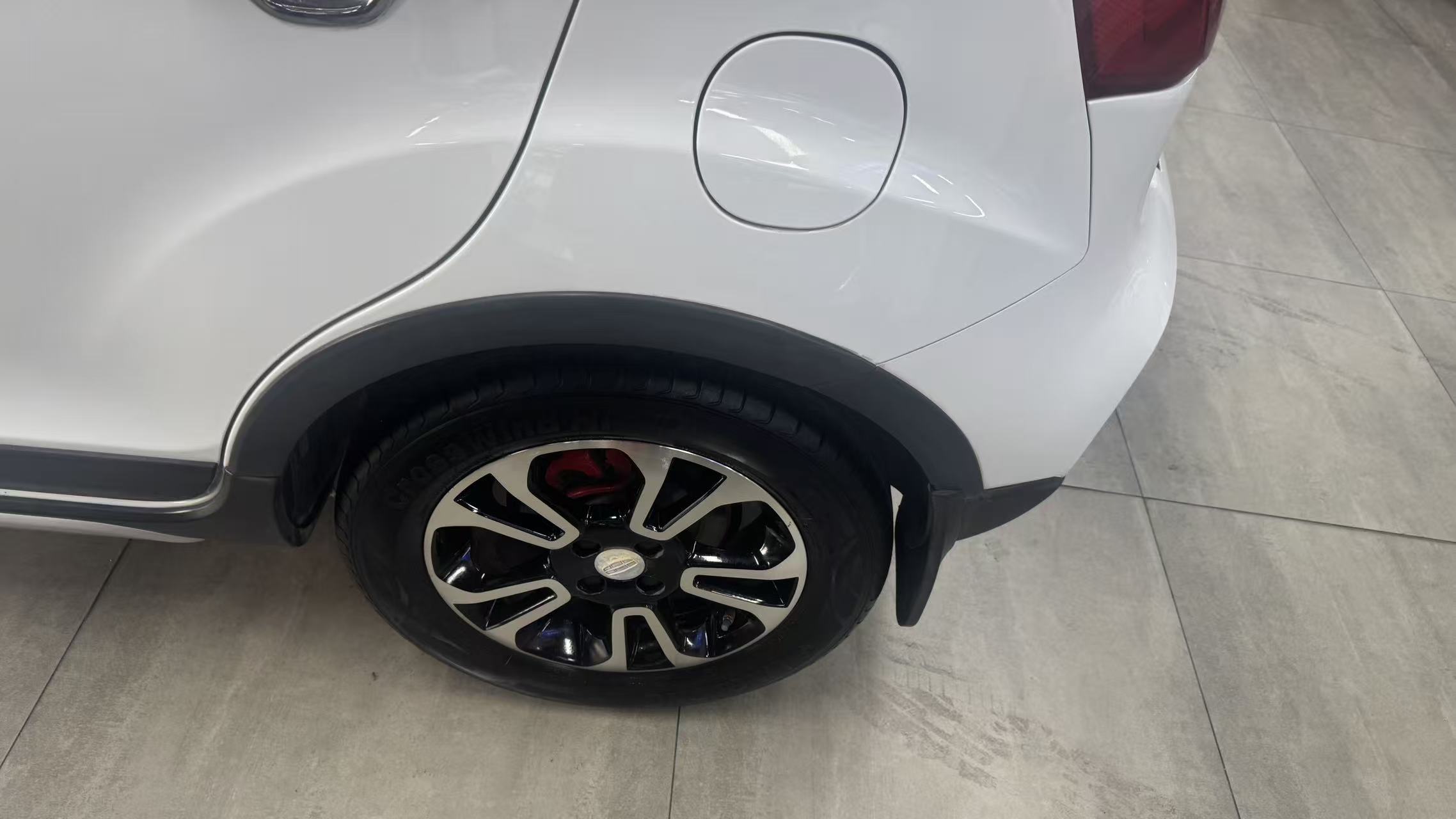 Vision X3 2018 car image #15