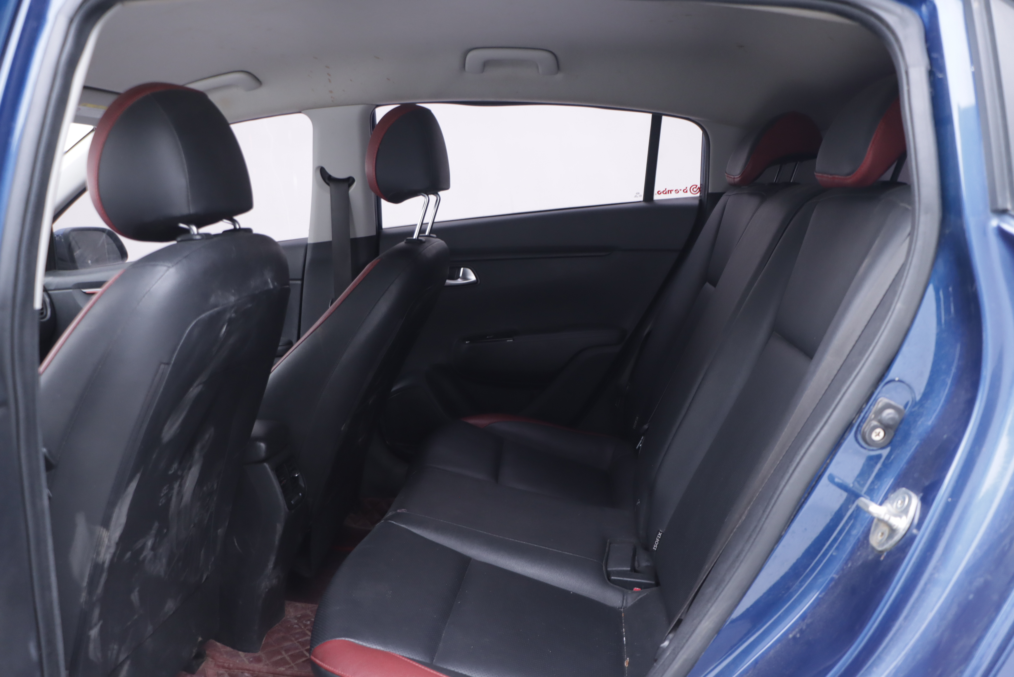 Kia Rio Cross 2018 صورة سيارة #15