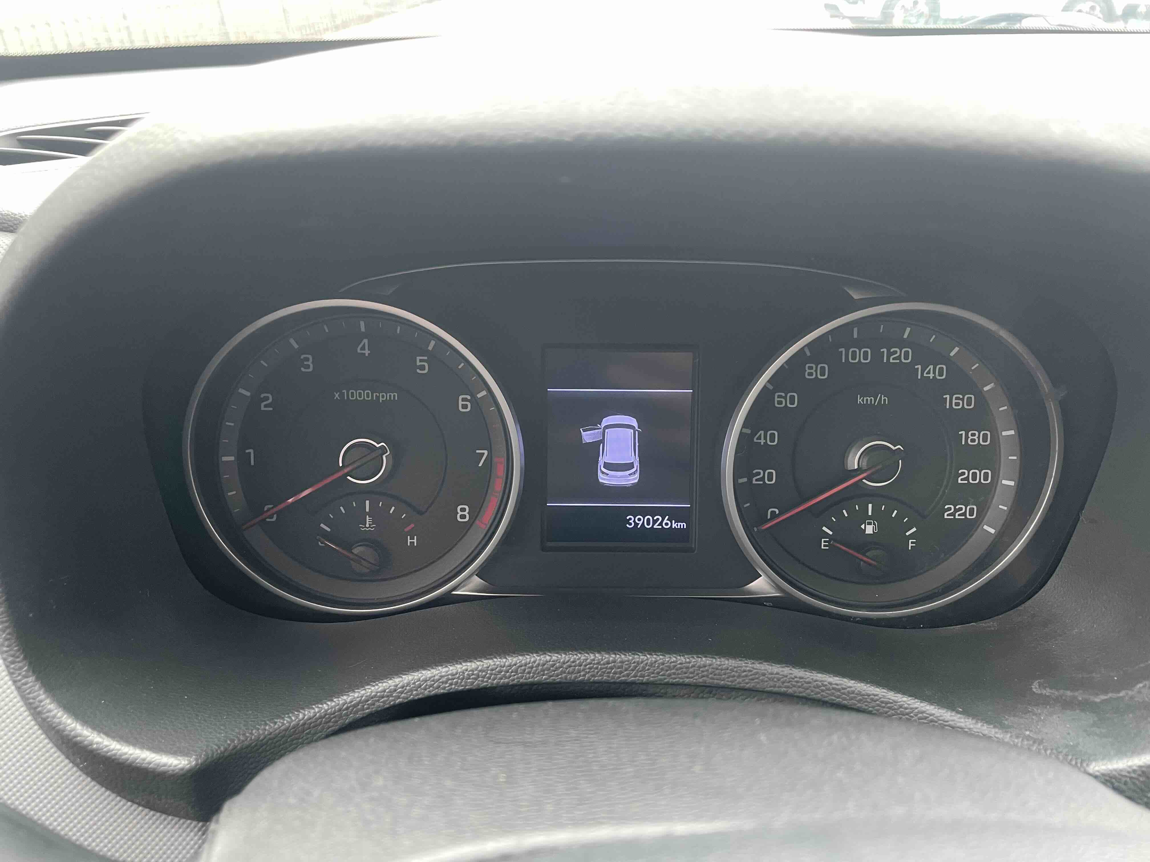 Hyundai ix25 2019 #15 Hyundai ix25 2019 car image #15